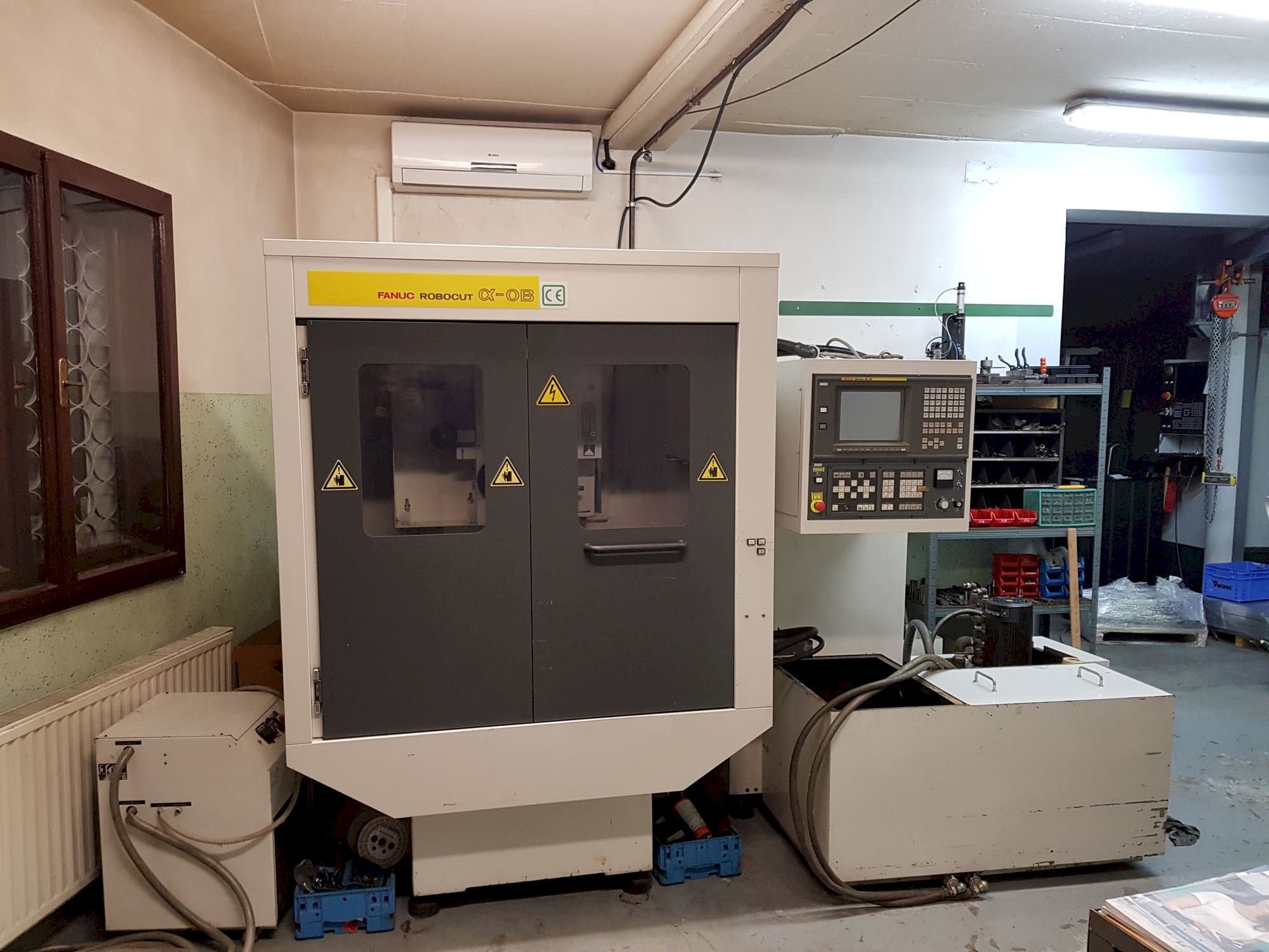 Frontansicht der FANUC Robocut ALPHA- 0B Maschine