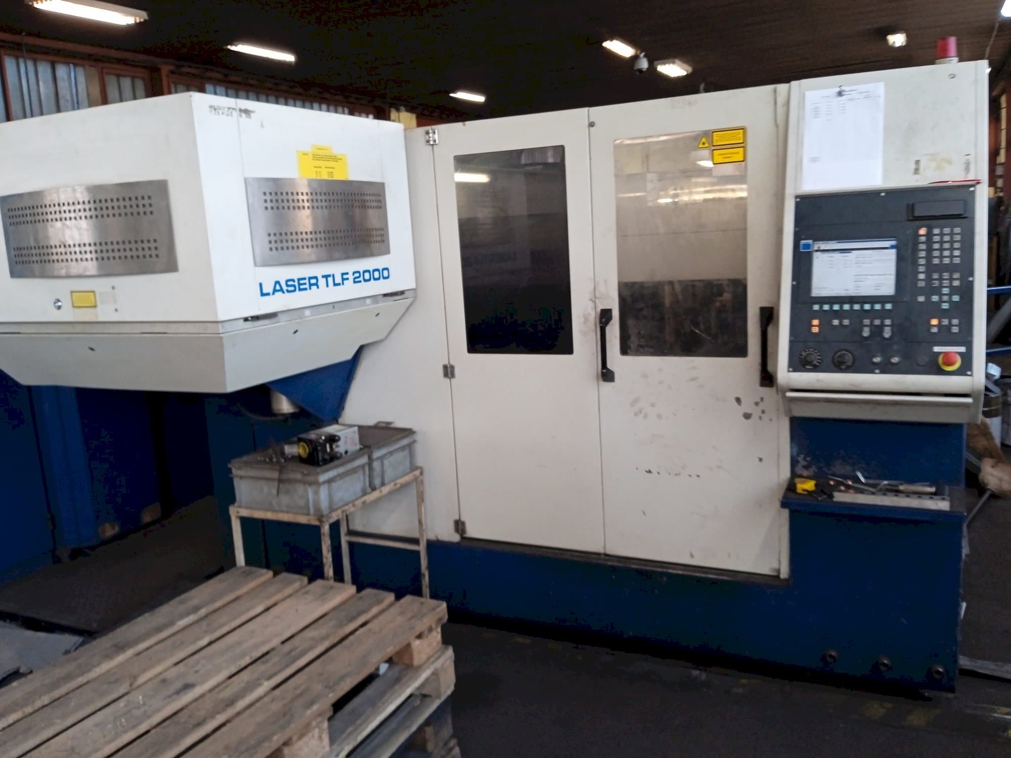 Frontansicht der Trumpf Trumatic L 3030  Maschine