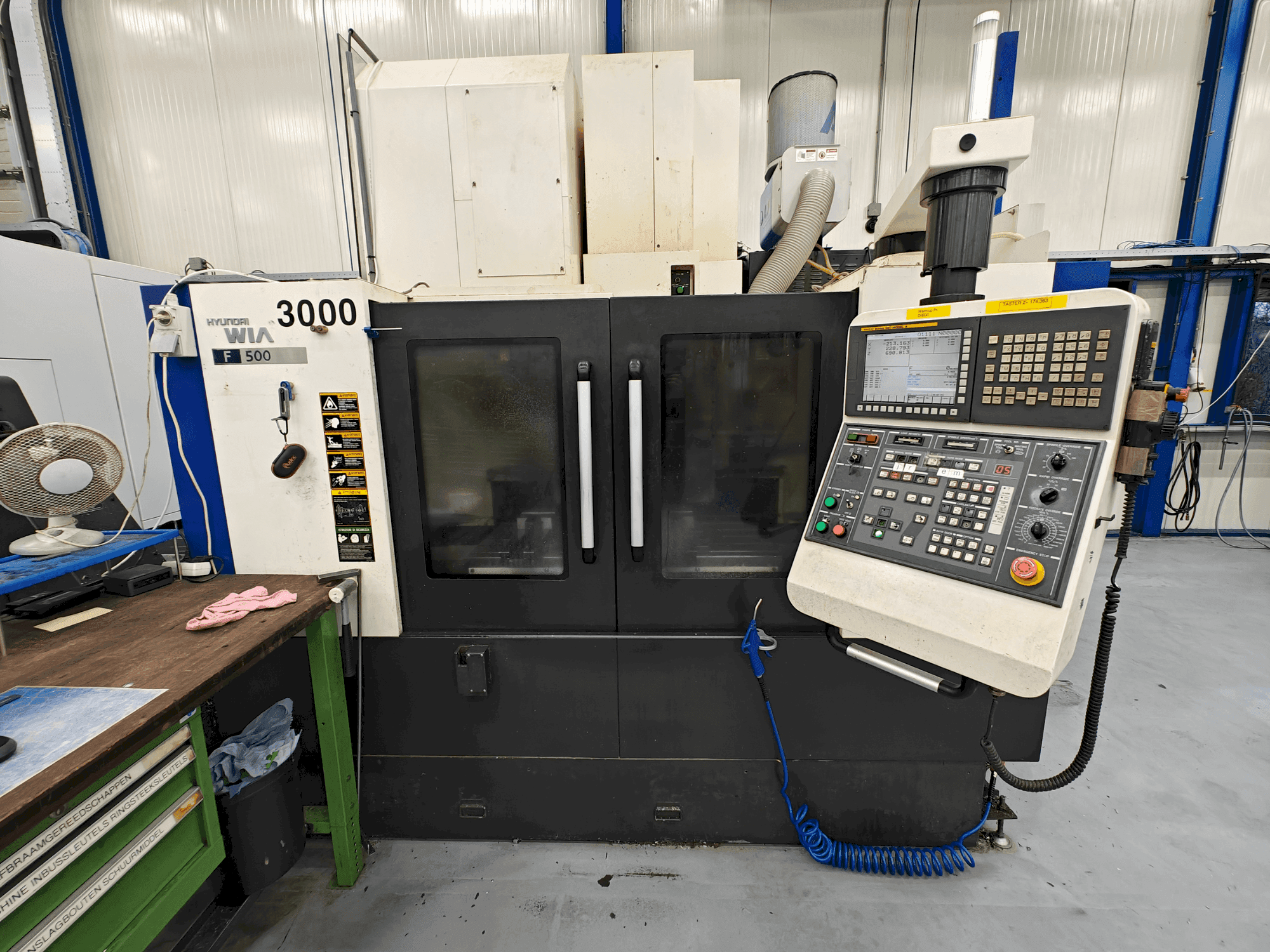 Frontansicht der Hyundai Wia F500  Maschine