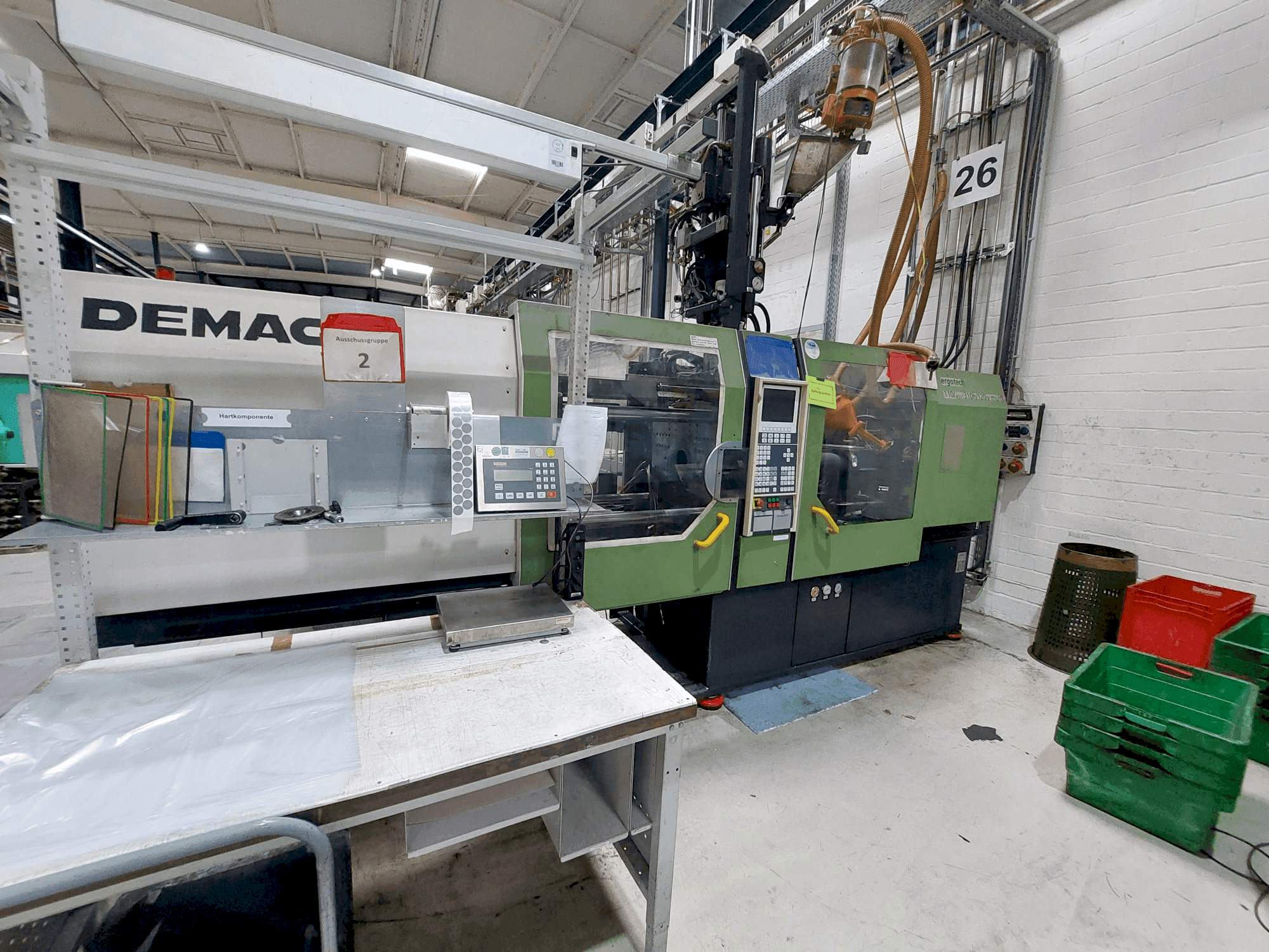 Frontansicht der DEMAG D110-310H/120V Maschine