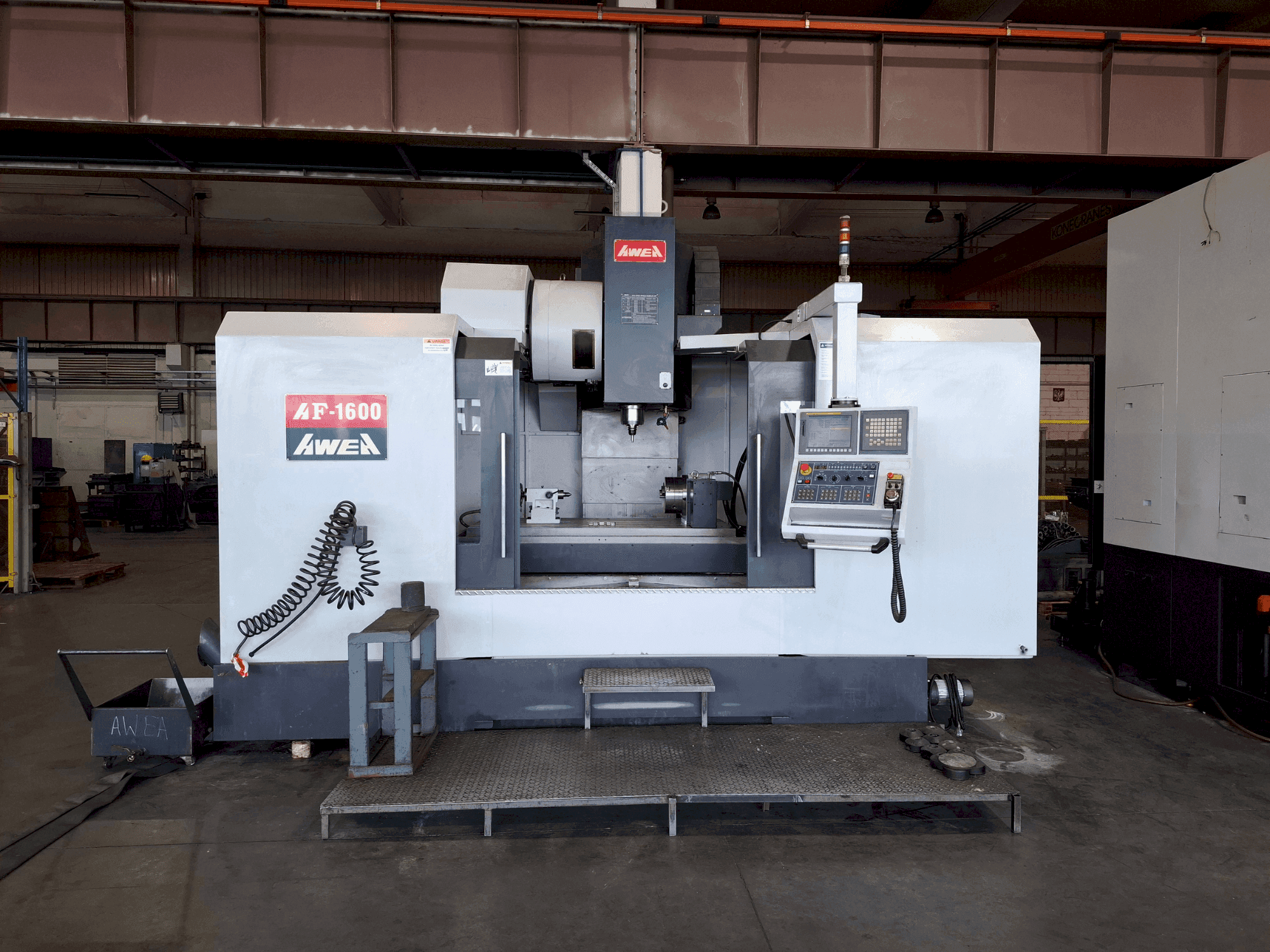 Frontansicht der AWEA AF-1600  Maschine