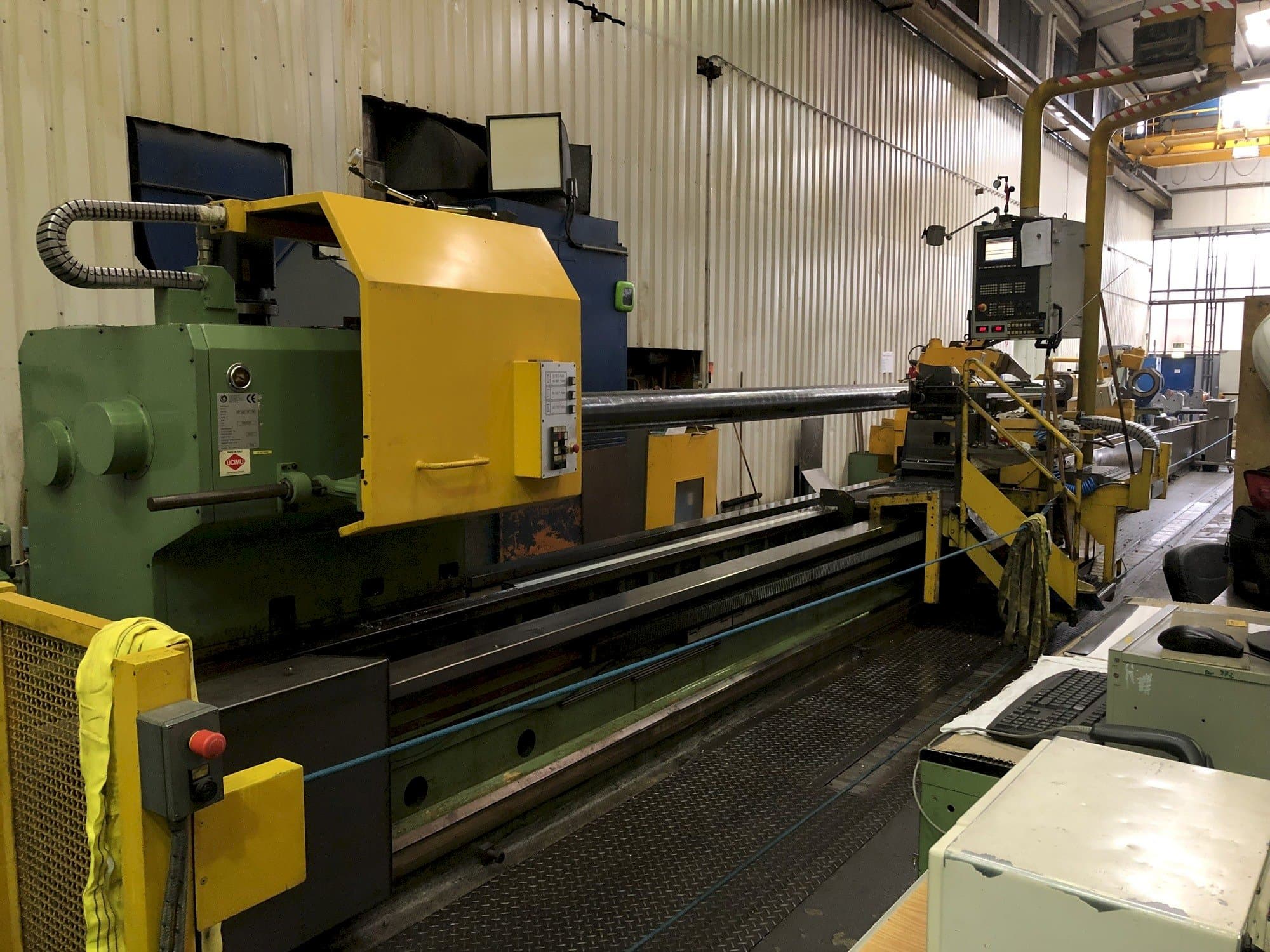 Frontansicht der Tacchi Giacomo HD3 SERIE 105 L CNC  Maschine