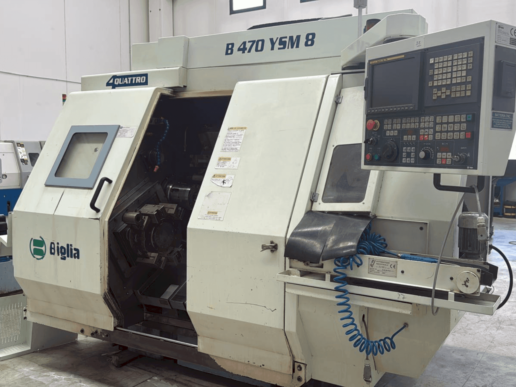 Frontansicht der Biglia B470 YSM  Maschine
