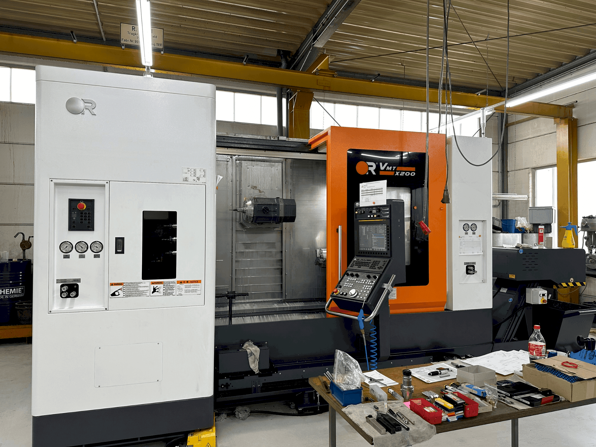 Frontansicht der Victor VMT X200  (2023)  Maschine