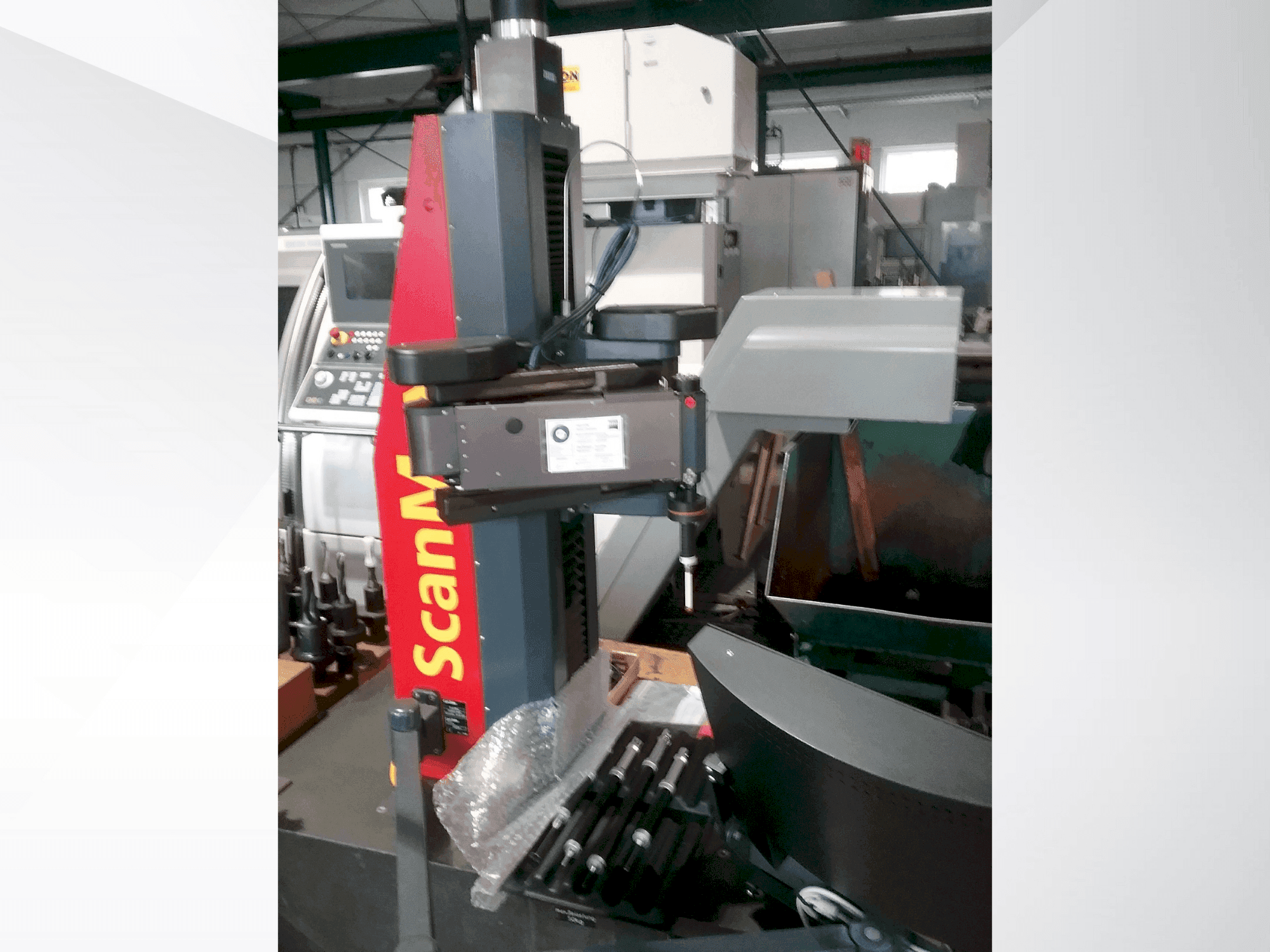 Frontansicht der ZEISS ScanMax  Maschine