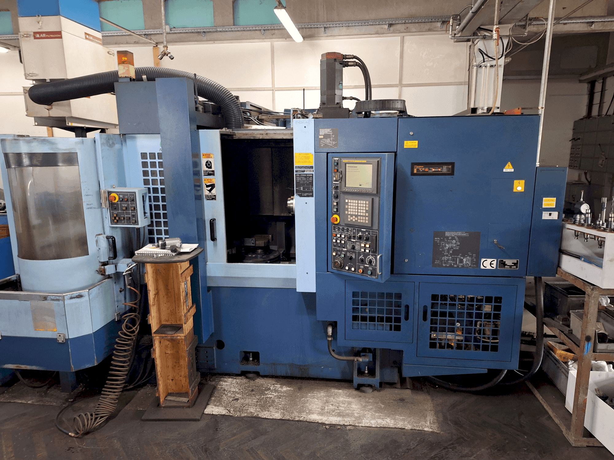 Frontansicht der Matsuura ES-450 H2 Maschine