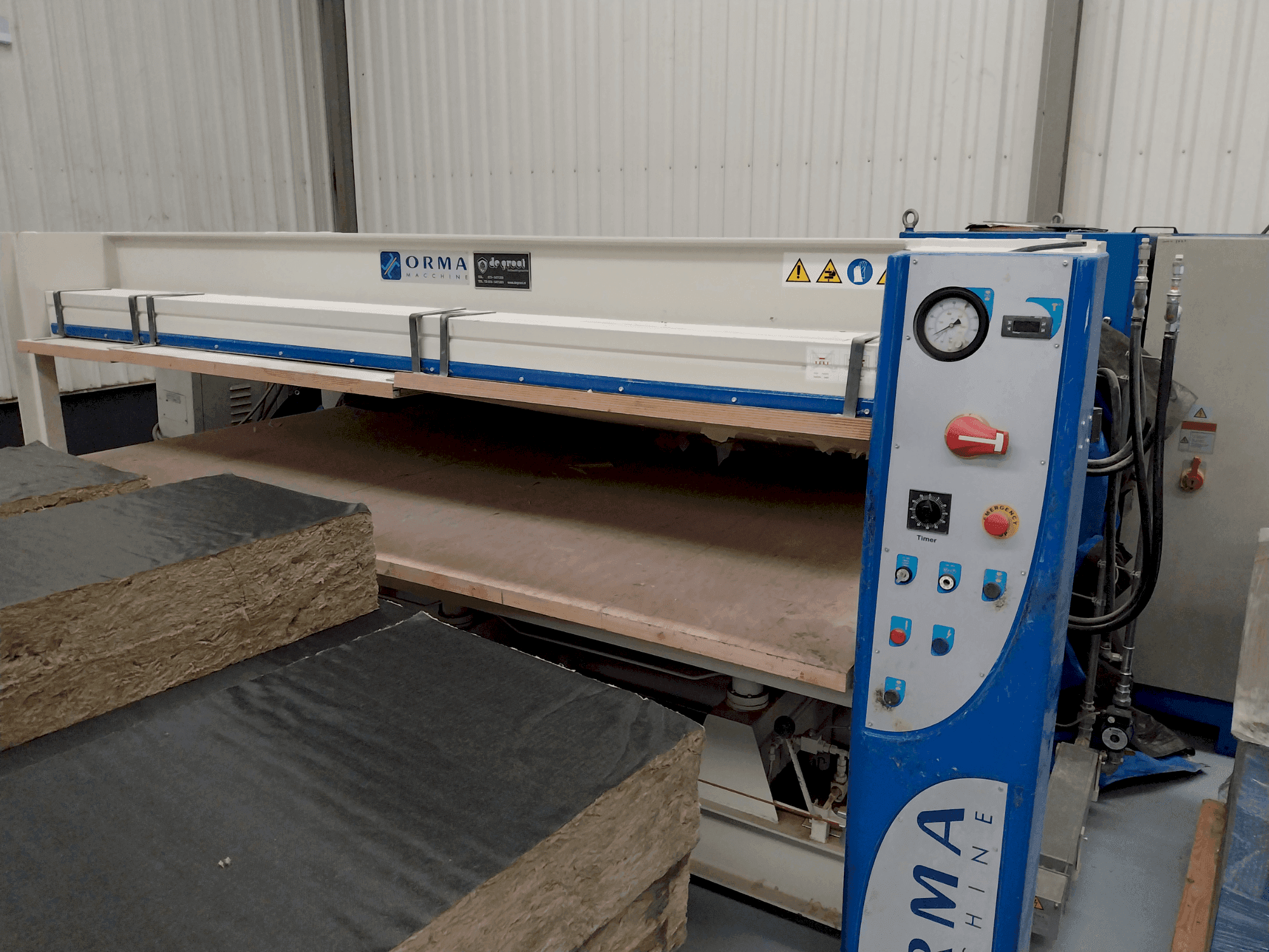 Frontansicht der ORMA C/6 30/13 AS-BA (2009)  Maschine