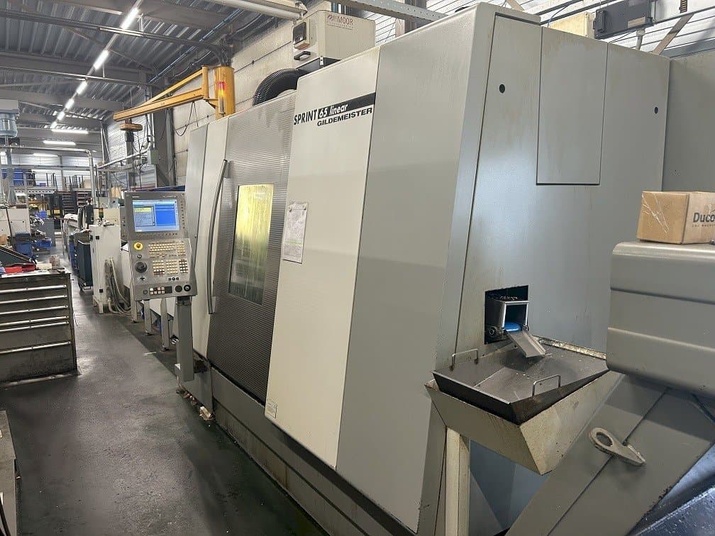 Frontansicht der Gildemeister sprint 65 linear  Maschine