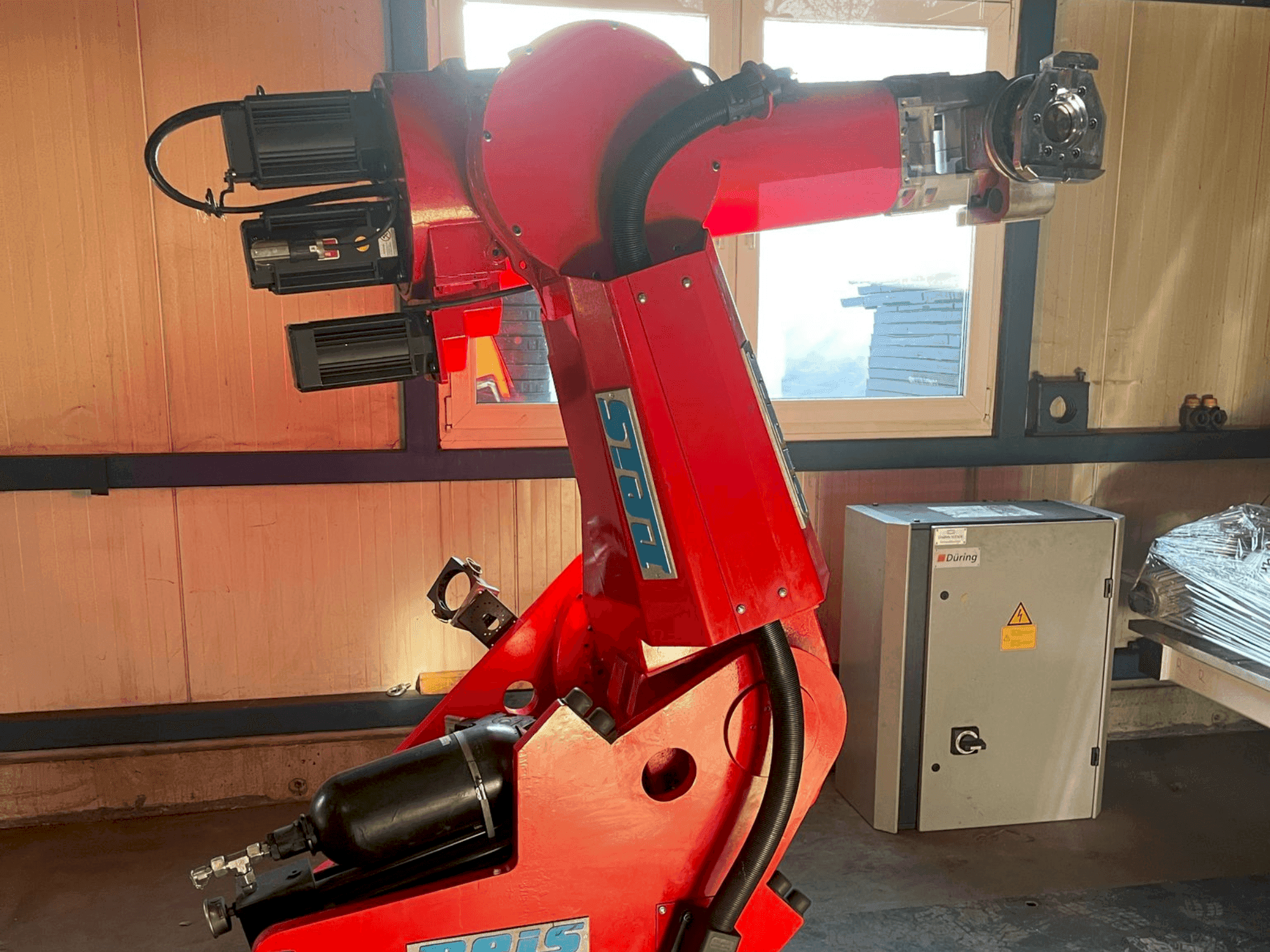 Frontansicht der Reis SRV 130  Maschine