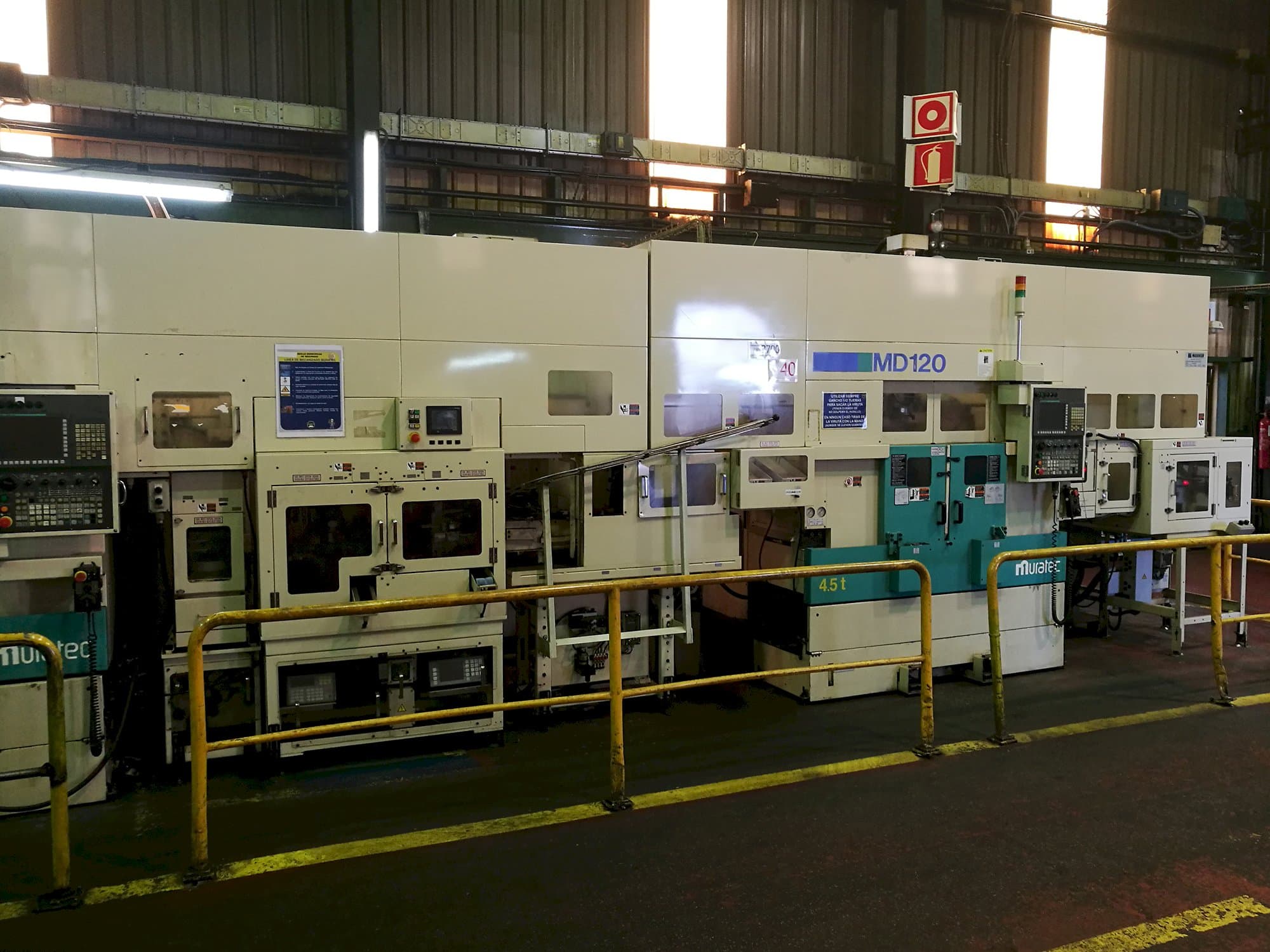 Frontansicht der MURATA Muratec MD 120 Maschine