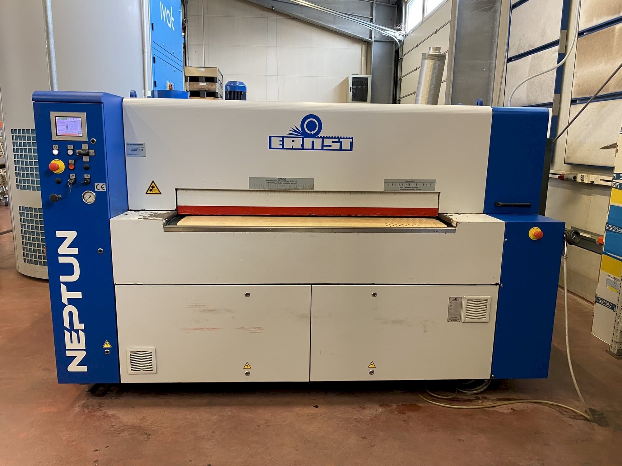 Frontansicht der ERNST NEPTUN EB  Maschine