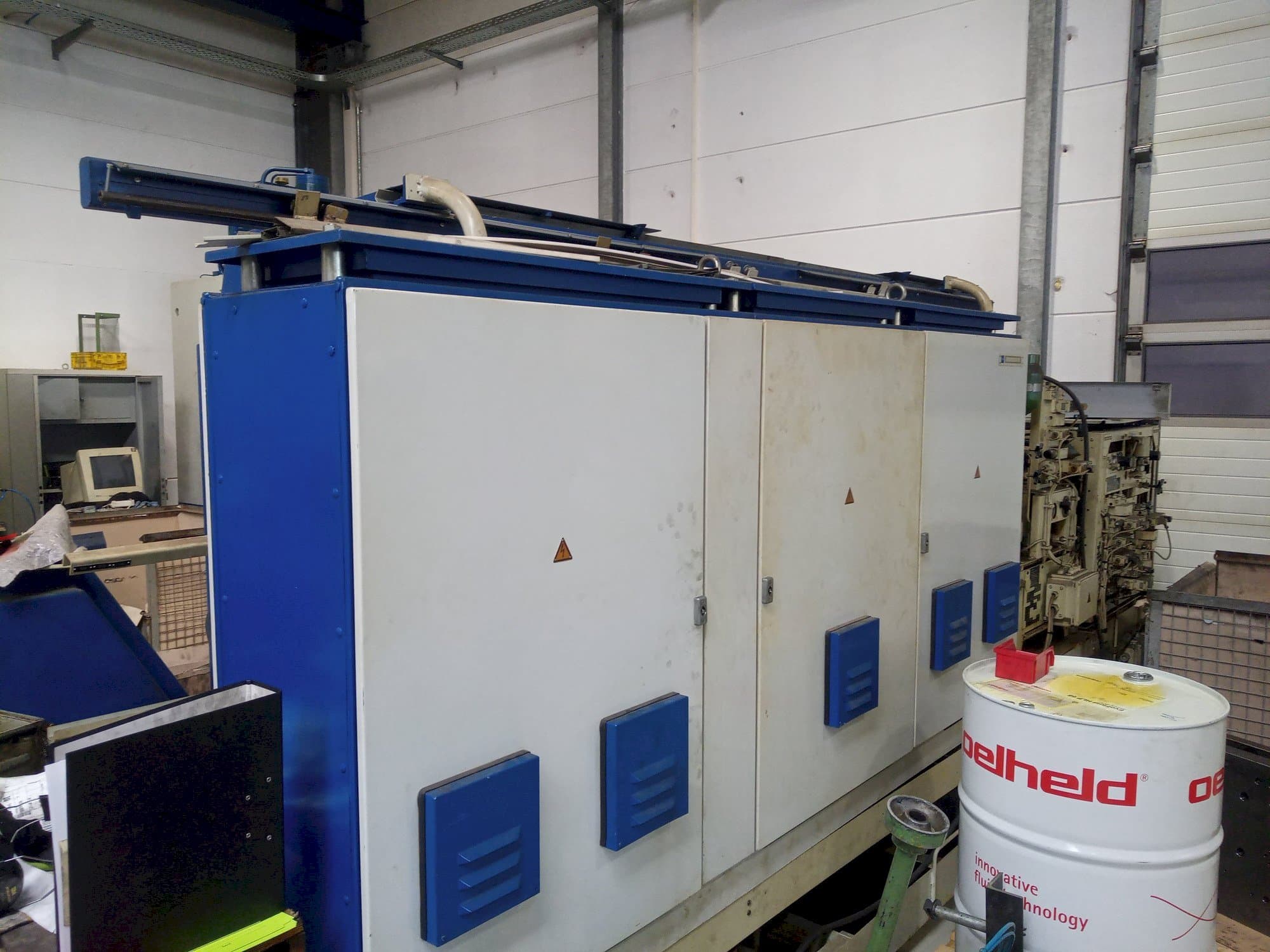 Frontansicht der NILES DFS2-2  Maschine