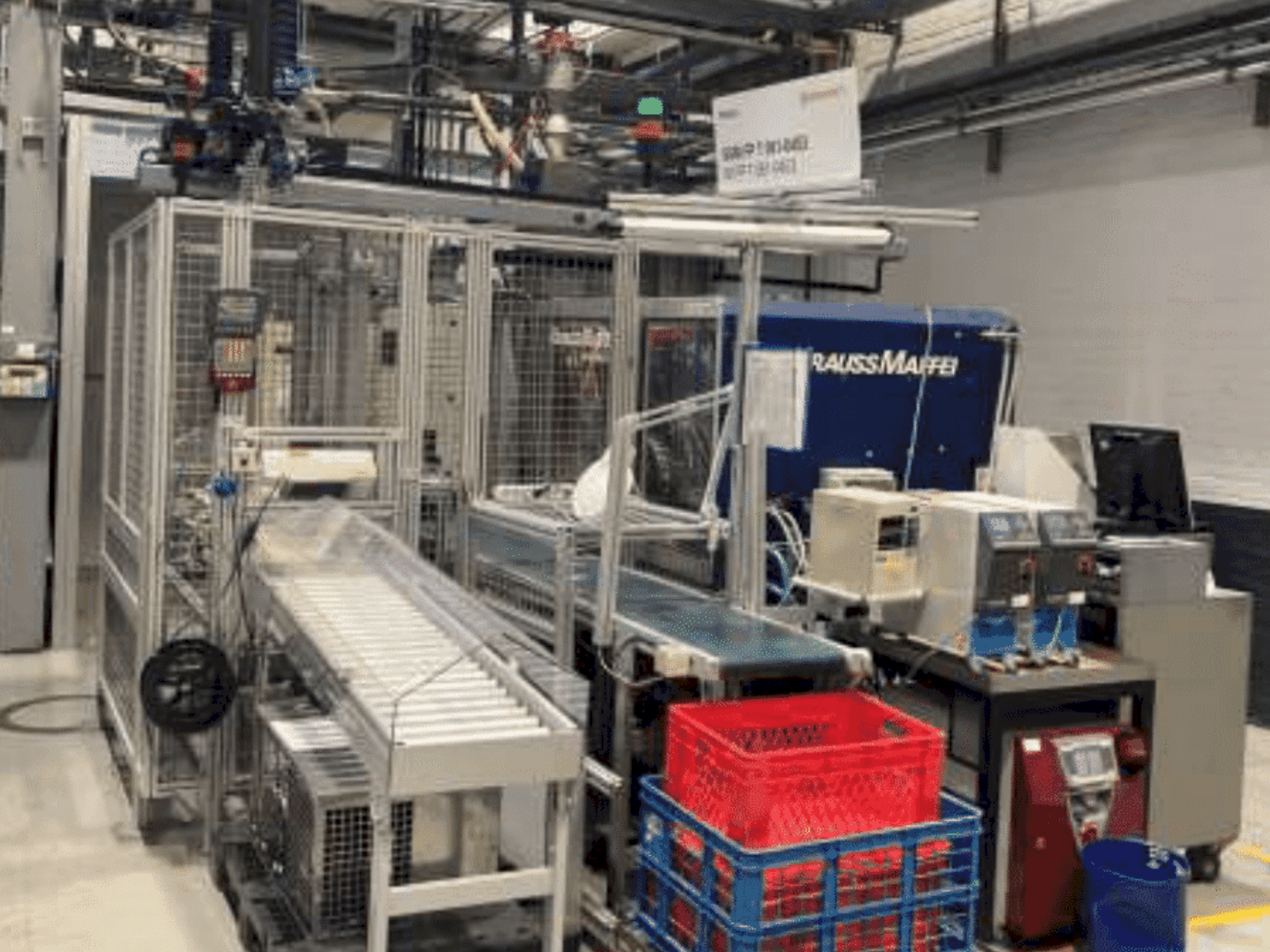 Frontansicht der Krauss Maffei KM 125-390 C2  Maschine