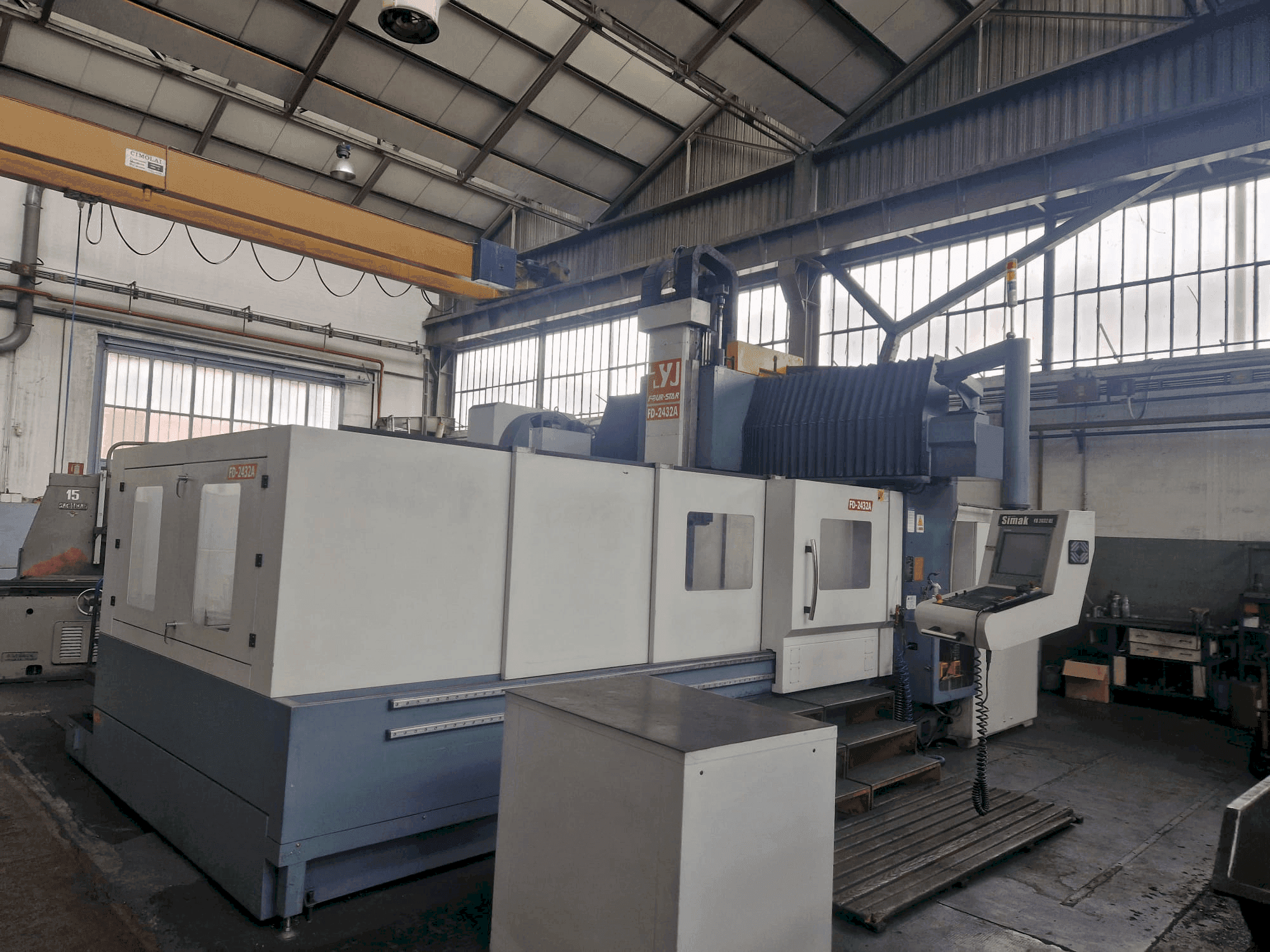 Frontansicht der VESTA FD2432A HE  Maschine