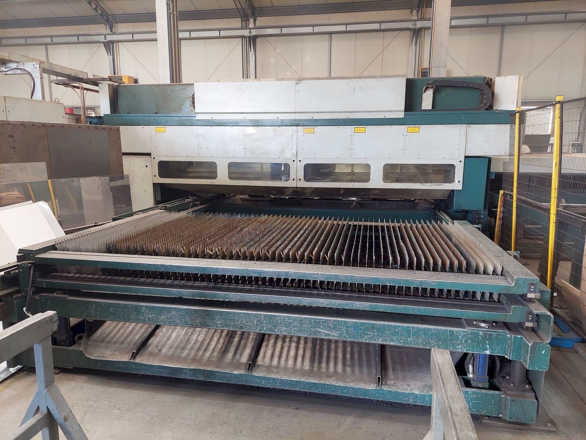 Frontansicht der ADIGE LT COMBO  Maschine