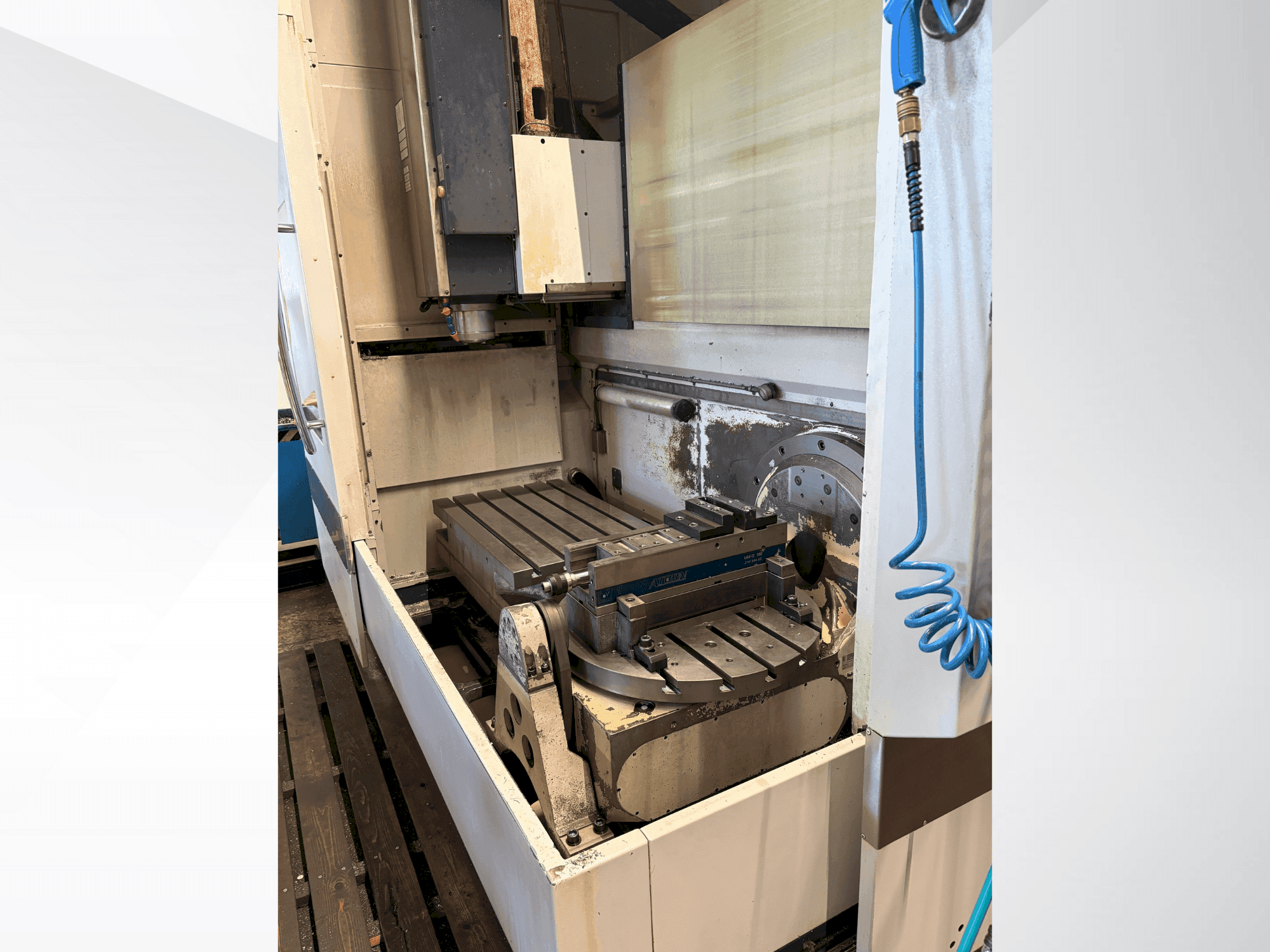 Frontansicht der SPINNER U-1520  Maschine