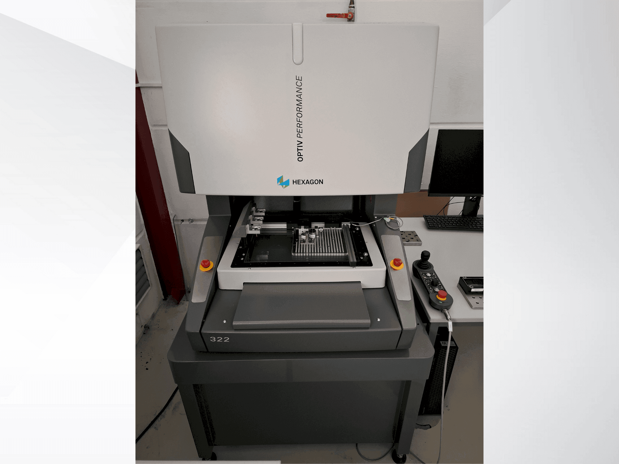 Frontansicht der Hexagon Optiv Performance 322  Maschine