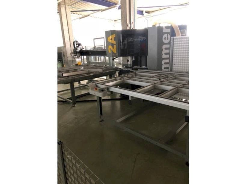 Frontansicht der Emmegi TRIMMER 2A  Maschine