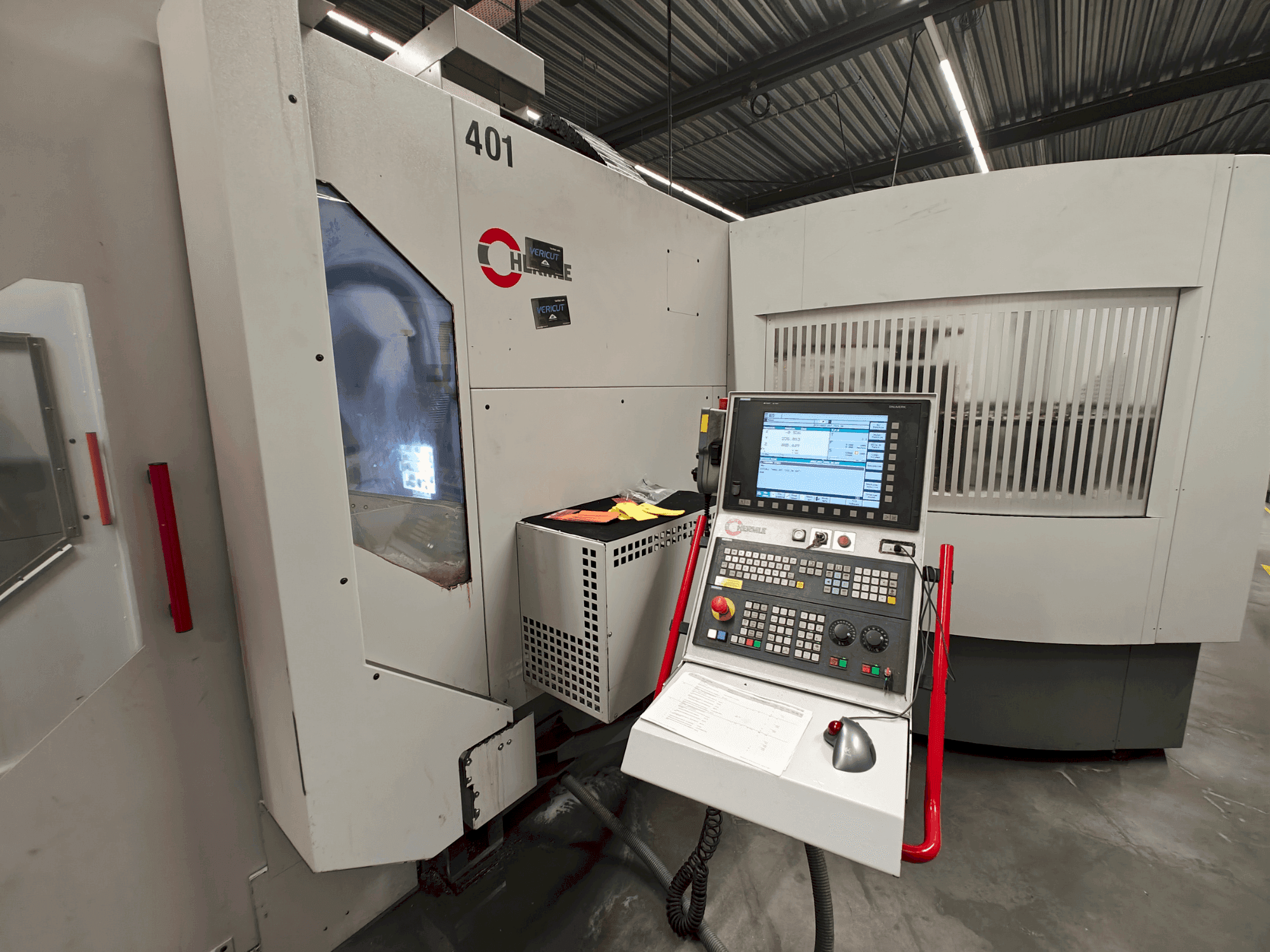 Frontansicht der HERMLE C 40 U  Maschine