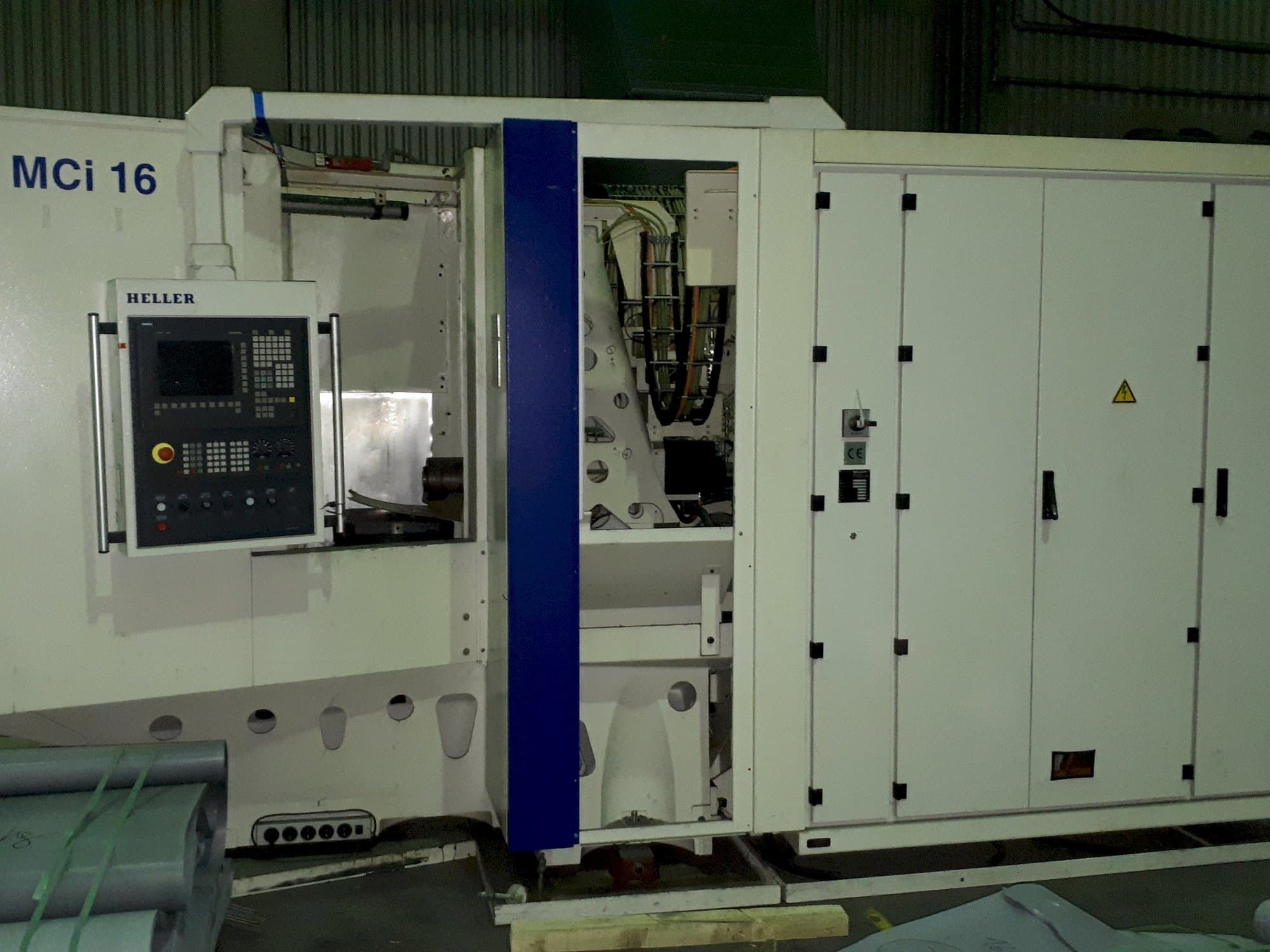 Frontansicht der HELLER MCi 16  Maschine