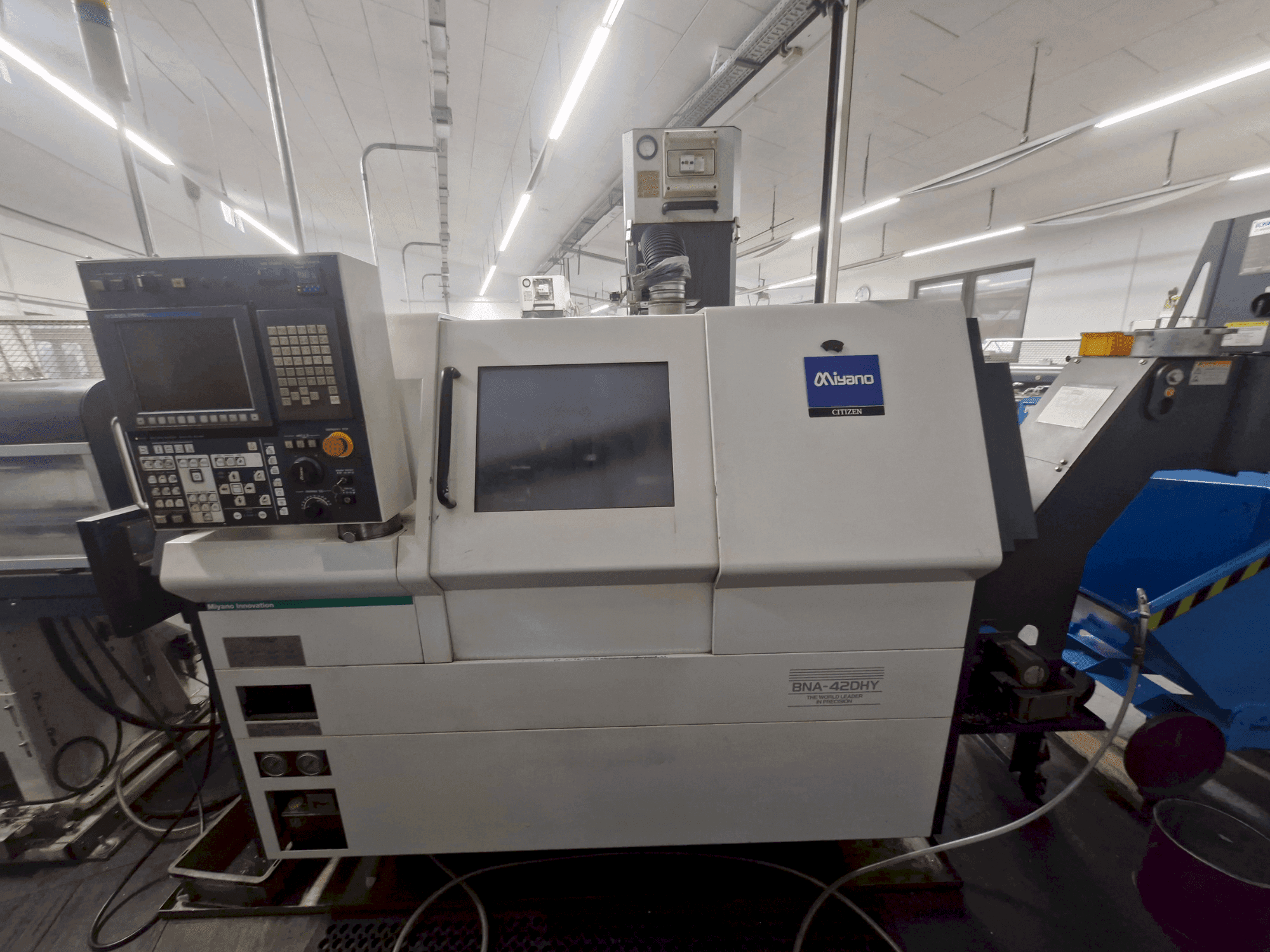 Frontansicht der Miyano BNA-42DHY  Maschine