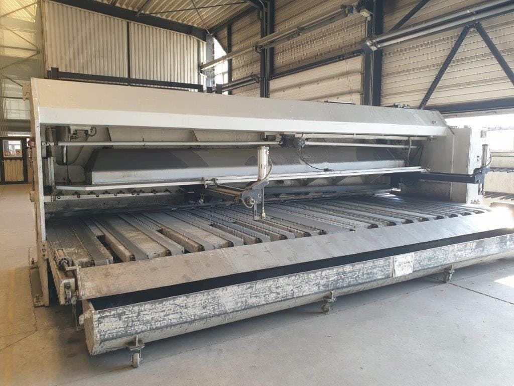 Frontansicht der Weinbrenner TSV 6 / 6100  Maschine