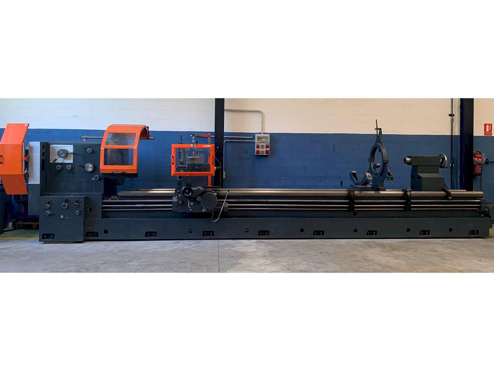 Frontansicht der Gurutzpe Super AT 600x6000  Maschine