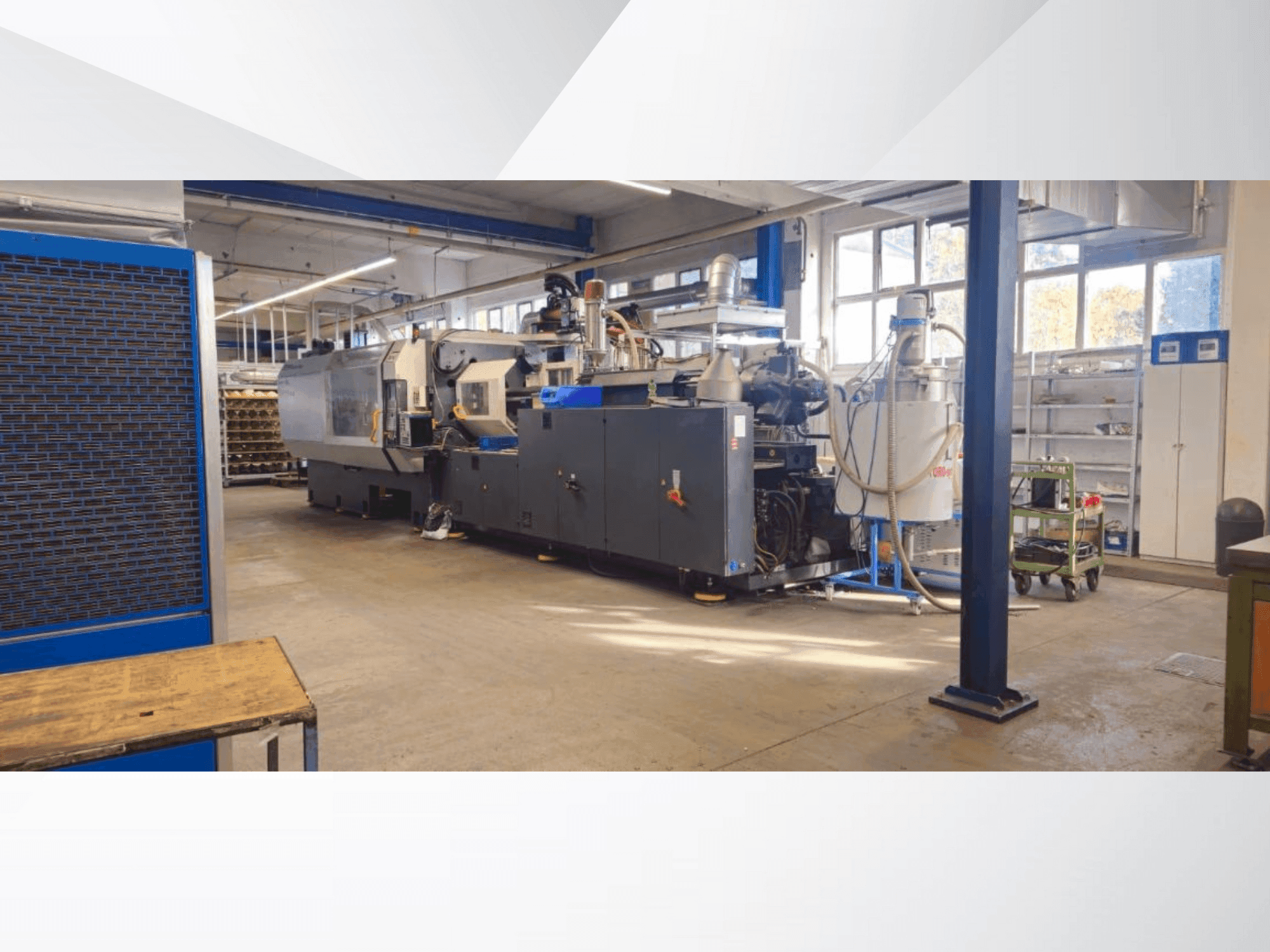 Frontansicht der DEMAG System 650 / 1000-3300  Maschine