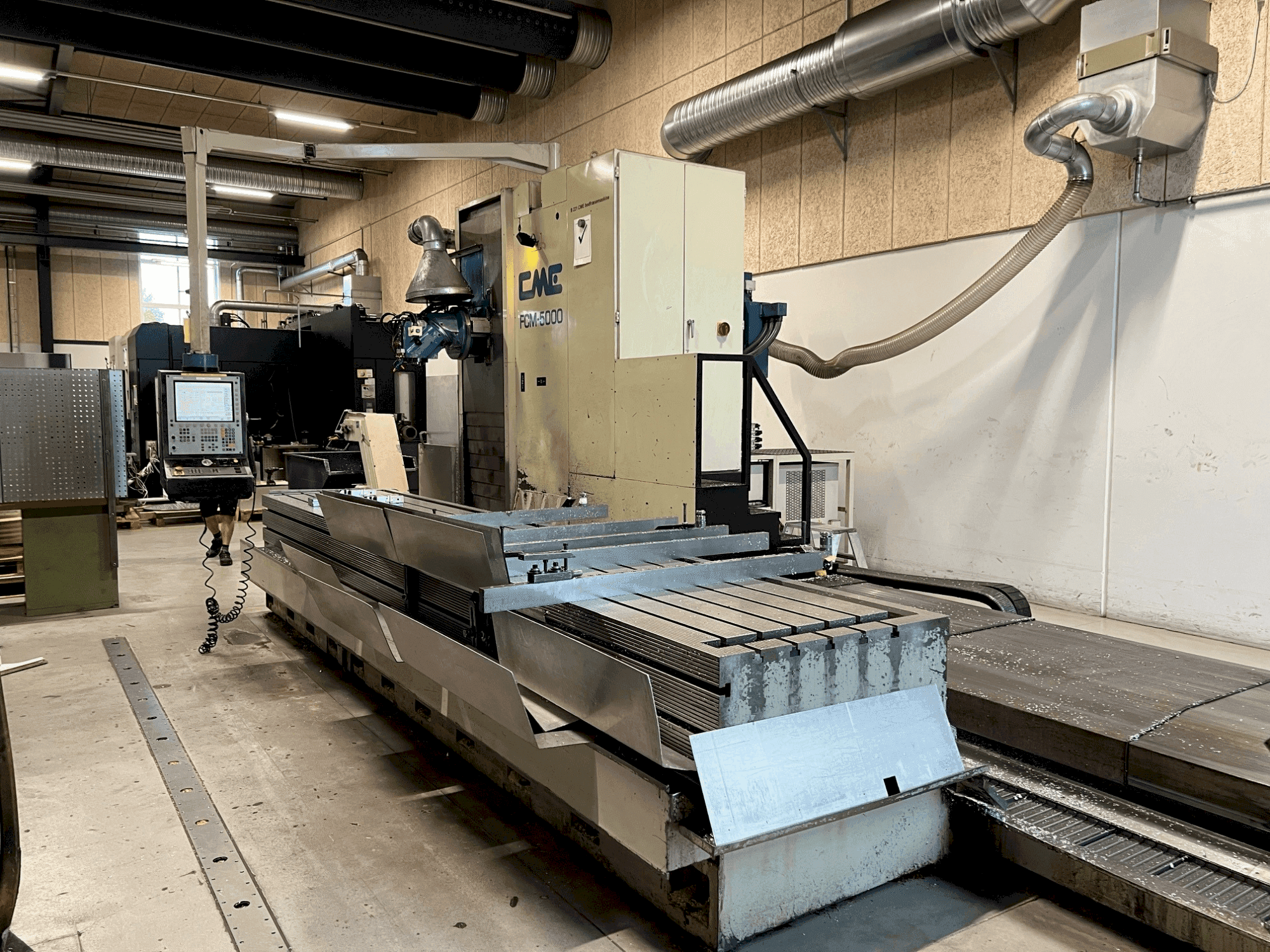 Frontansicht der CME FCM 5000  Maschine