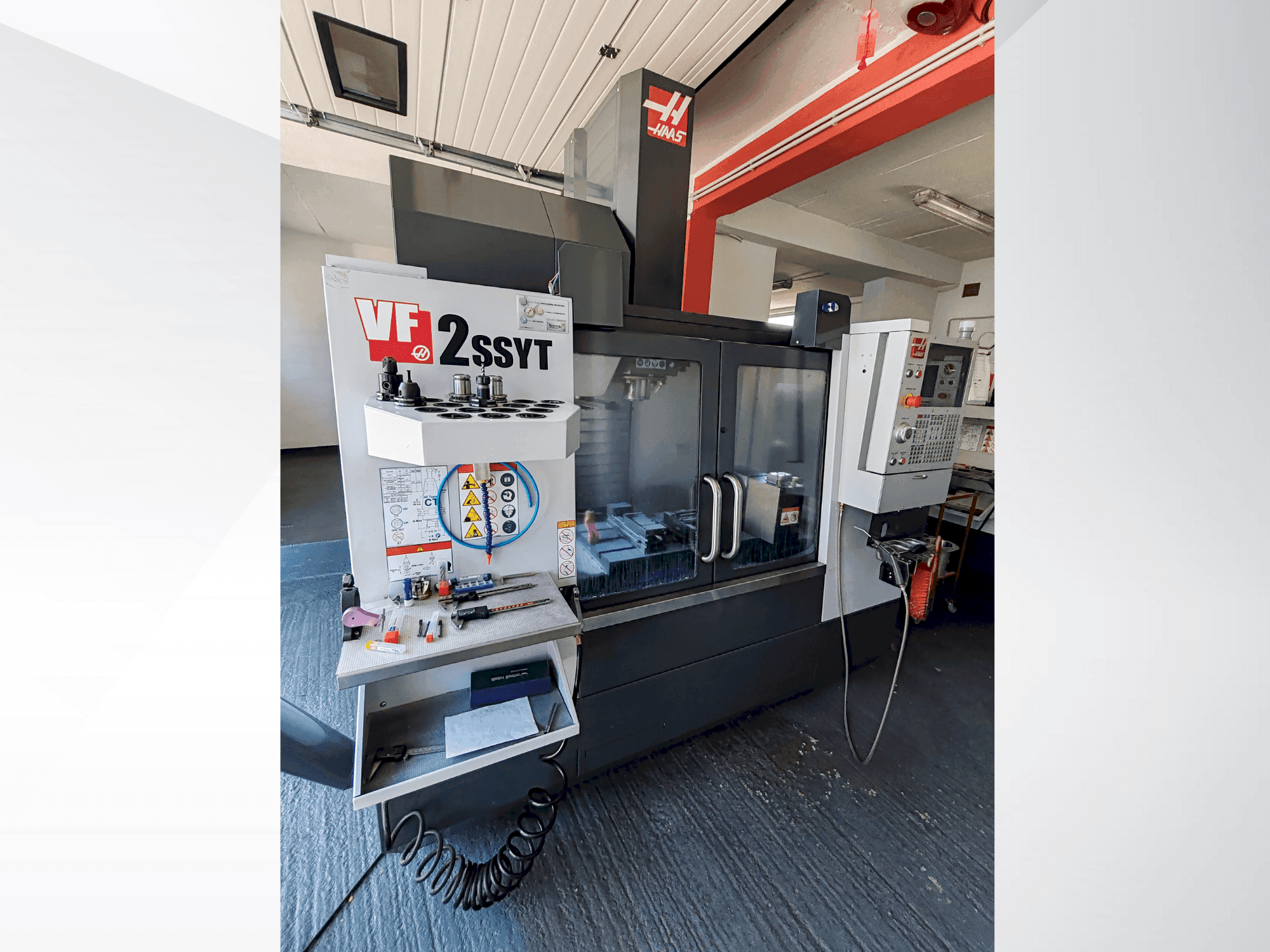 Frontansicht der HAAS VF 2 SS YT  Maschine