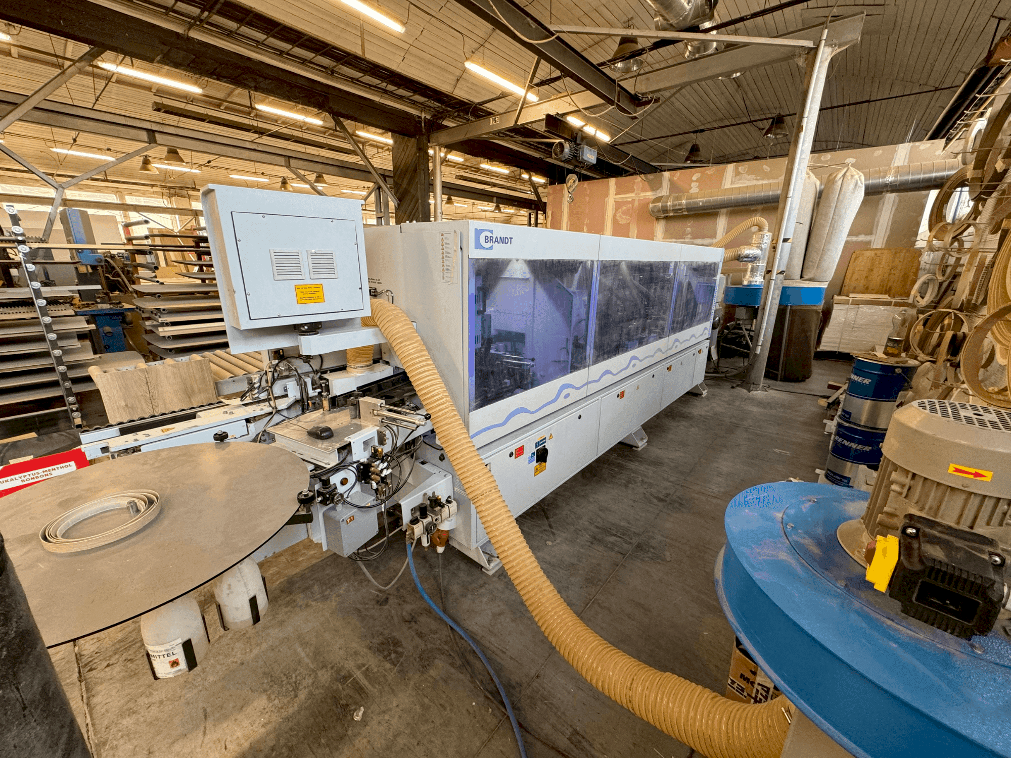 Frontansicht der HOMAG Brandt KDF 650  Maschine