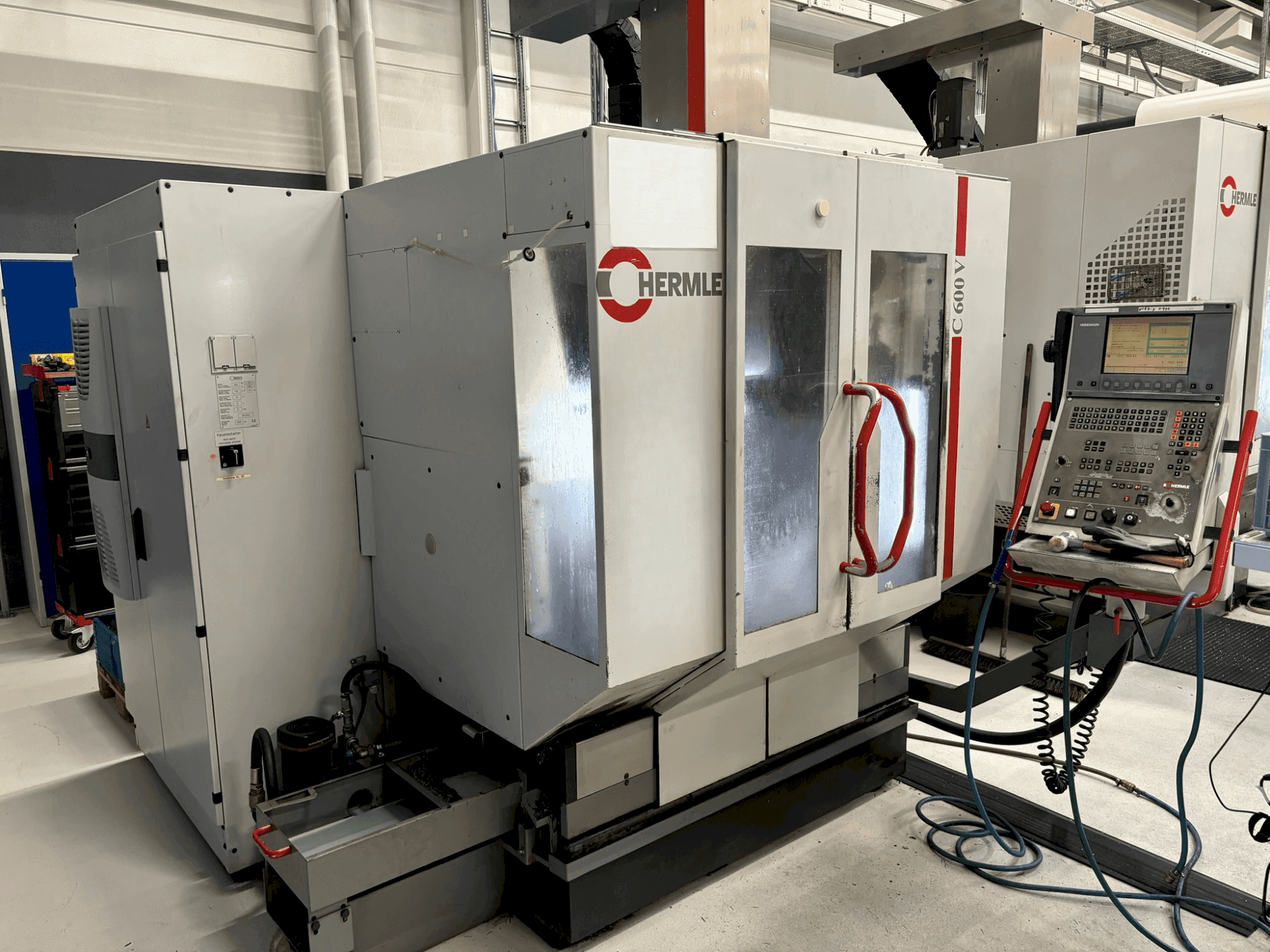Frontansicht der HERMLE C 600 V  Maschine