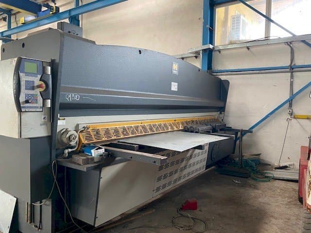 Frontansicht der HACO HSLX 4014  Maschine