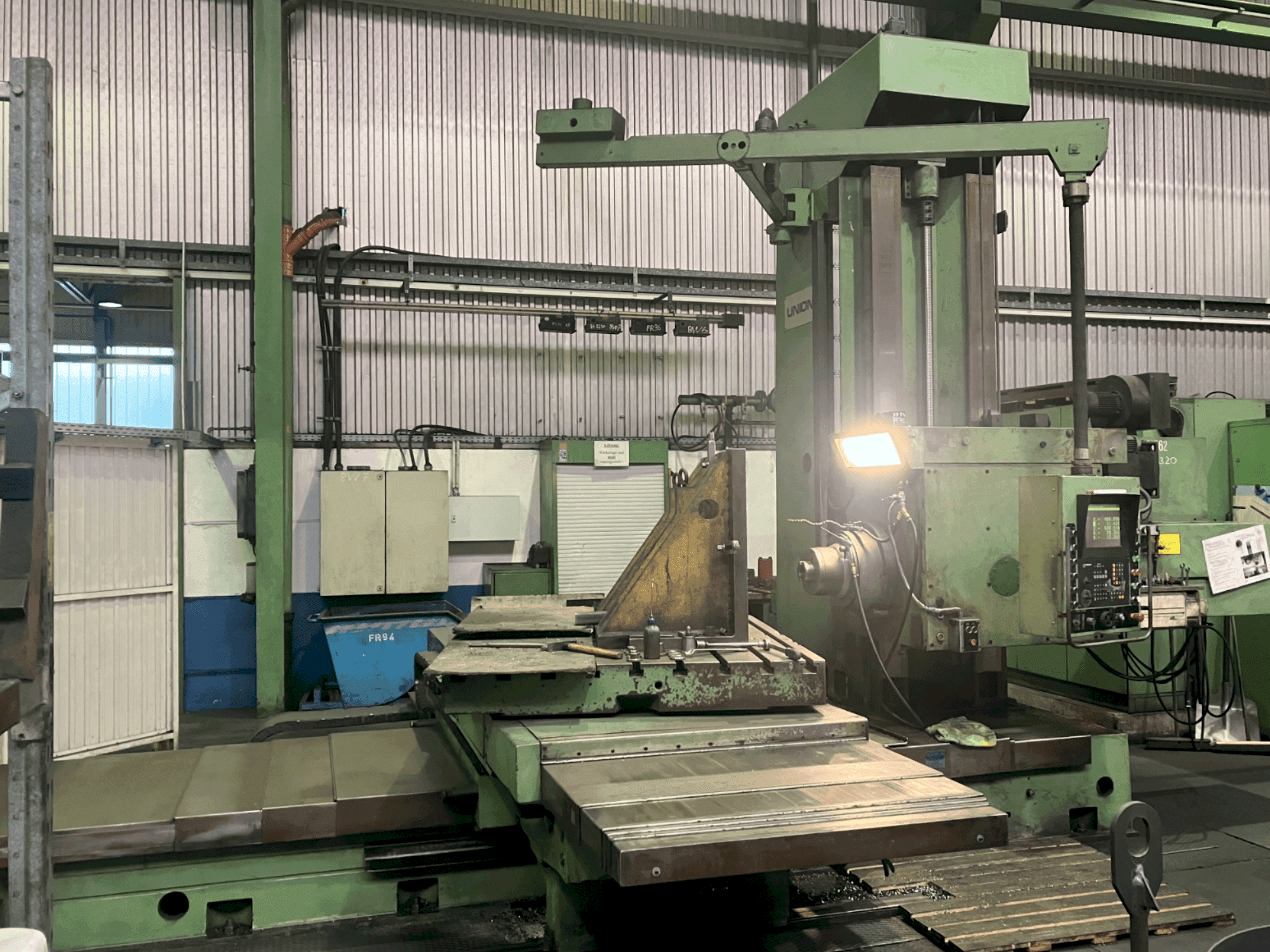 Frontansicht der UNION BFT 110 NC  Maschine