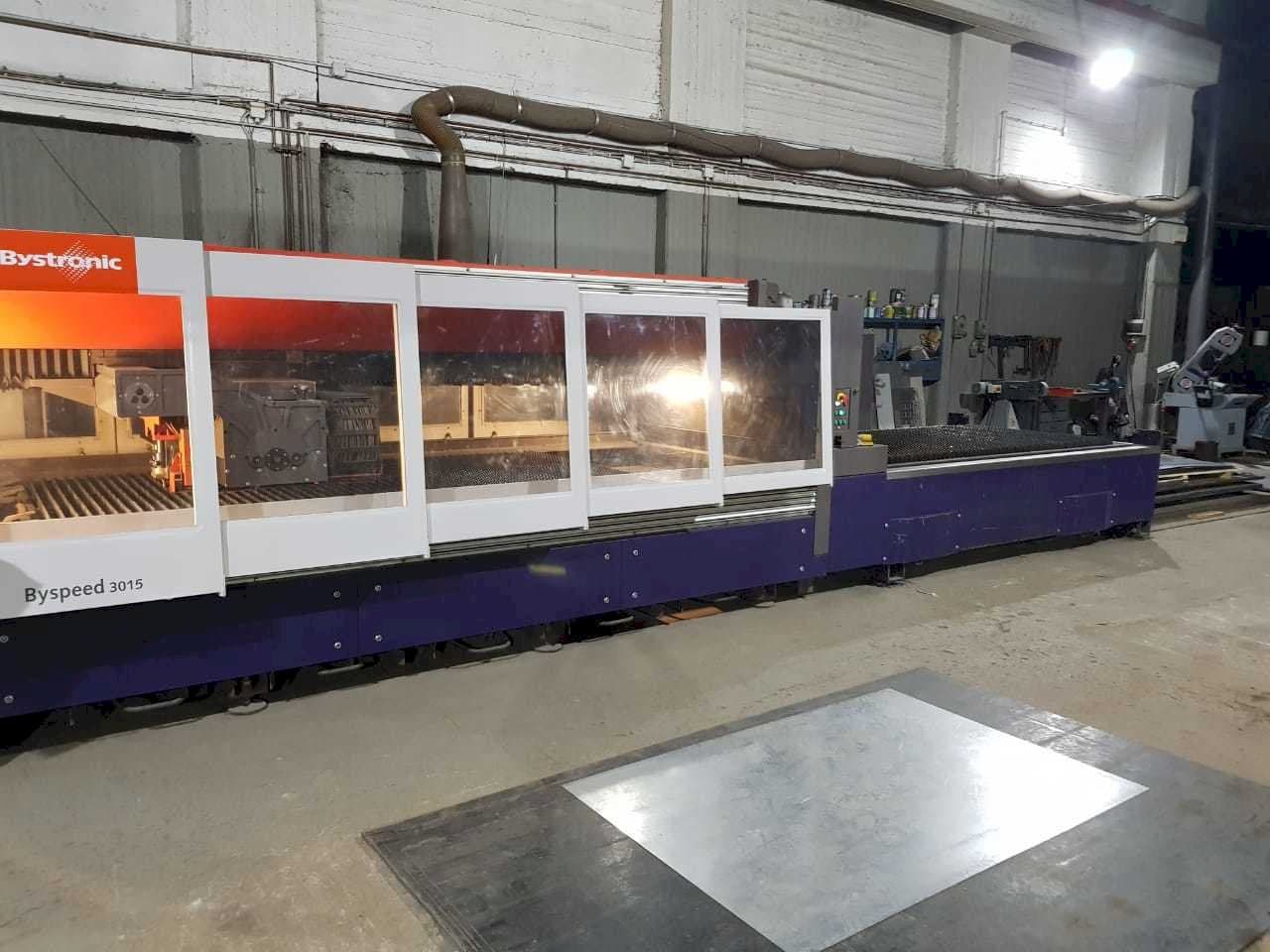 Frontansicht der Bystronic BySpeed 3015  Maschine