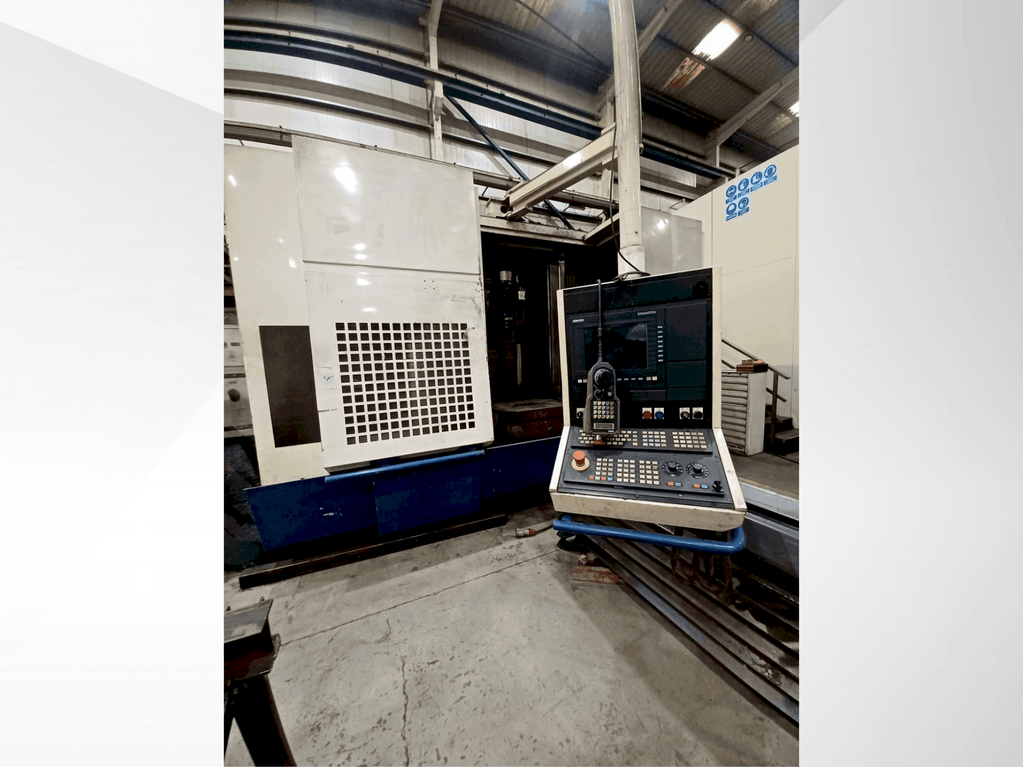 Frontansicht der Huron EX-C  Maschine