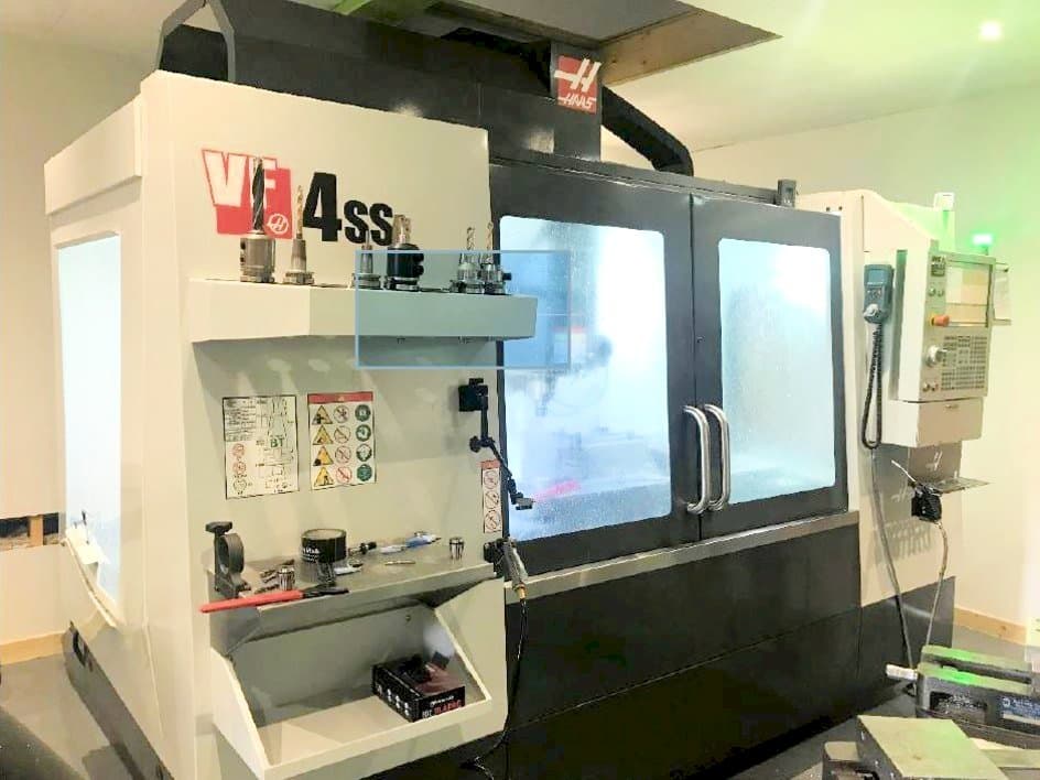 Frontansicht der HAAS VF-4SS  Maschine