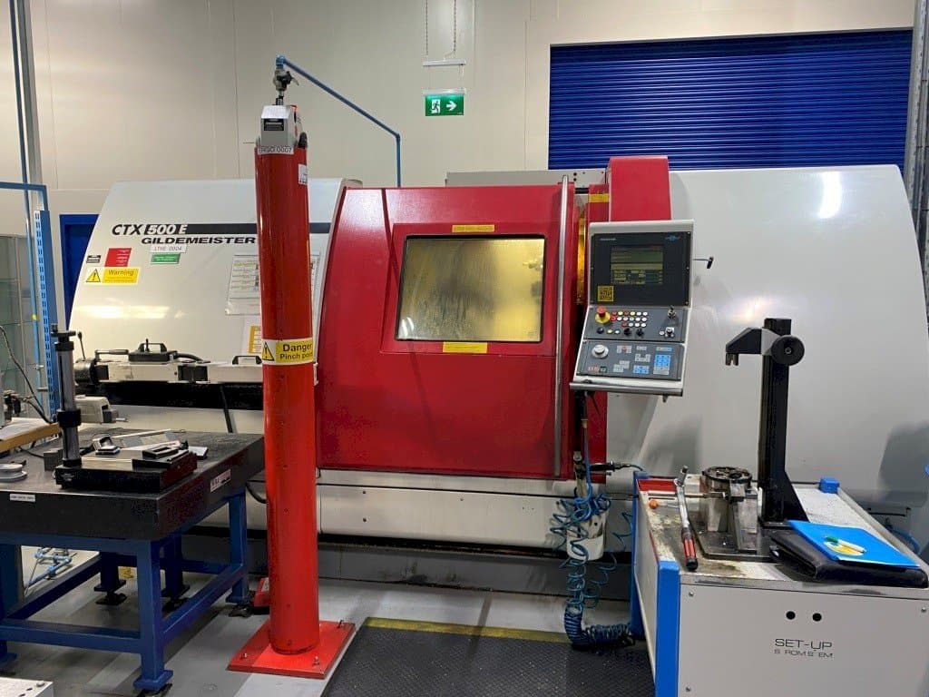 Frontansicht der Gildemeister CTX-500 E  Maschine