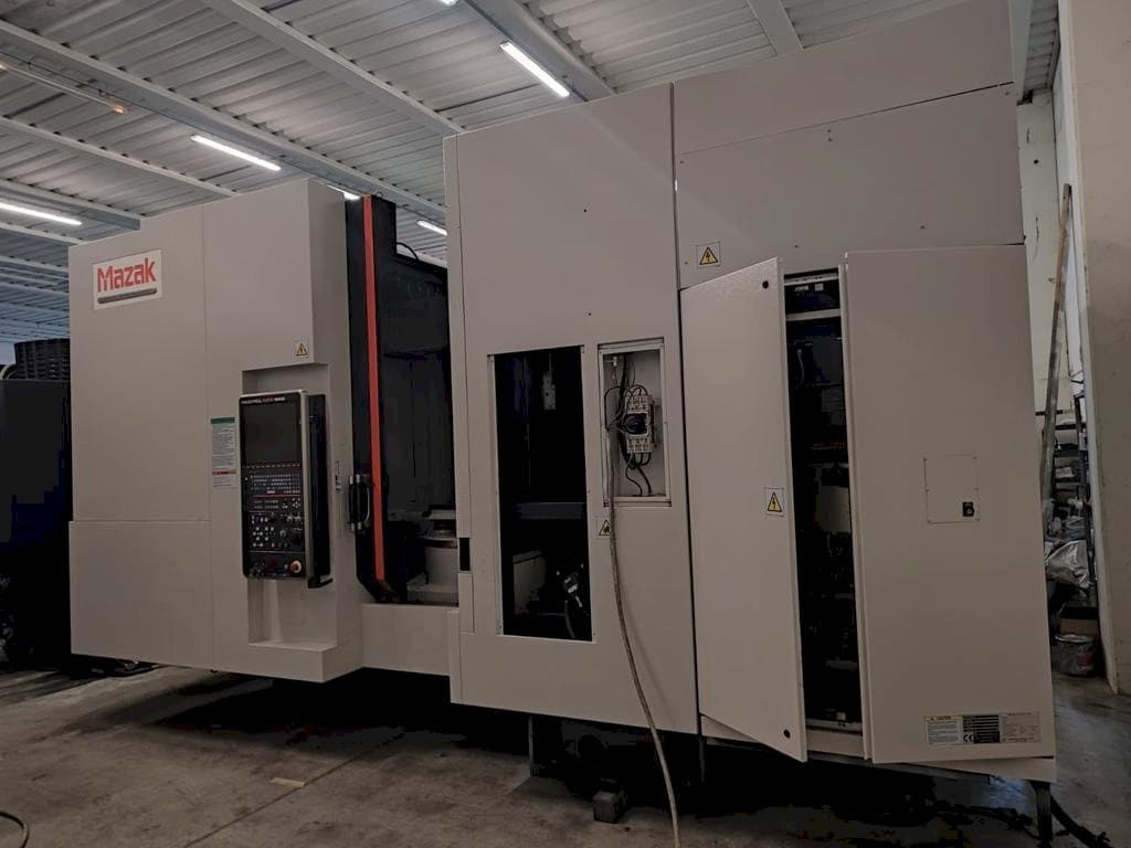Frontansicht der Mazak HCN 6000  Maschine