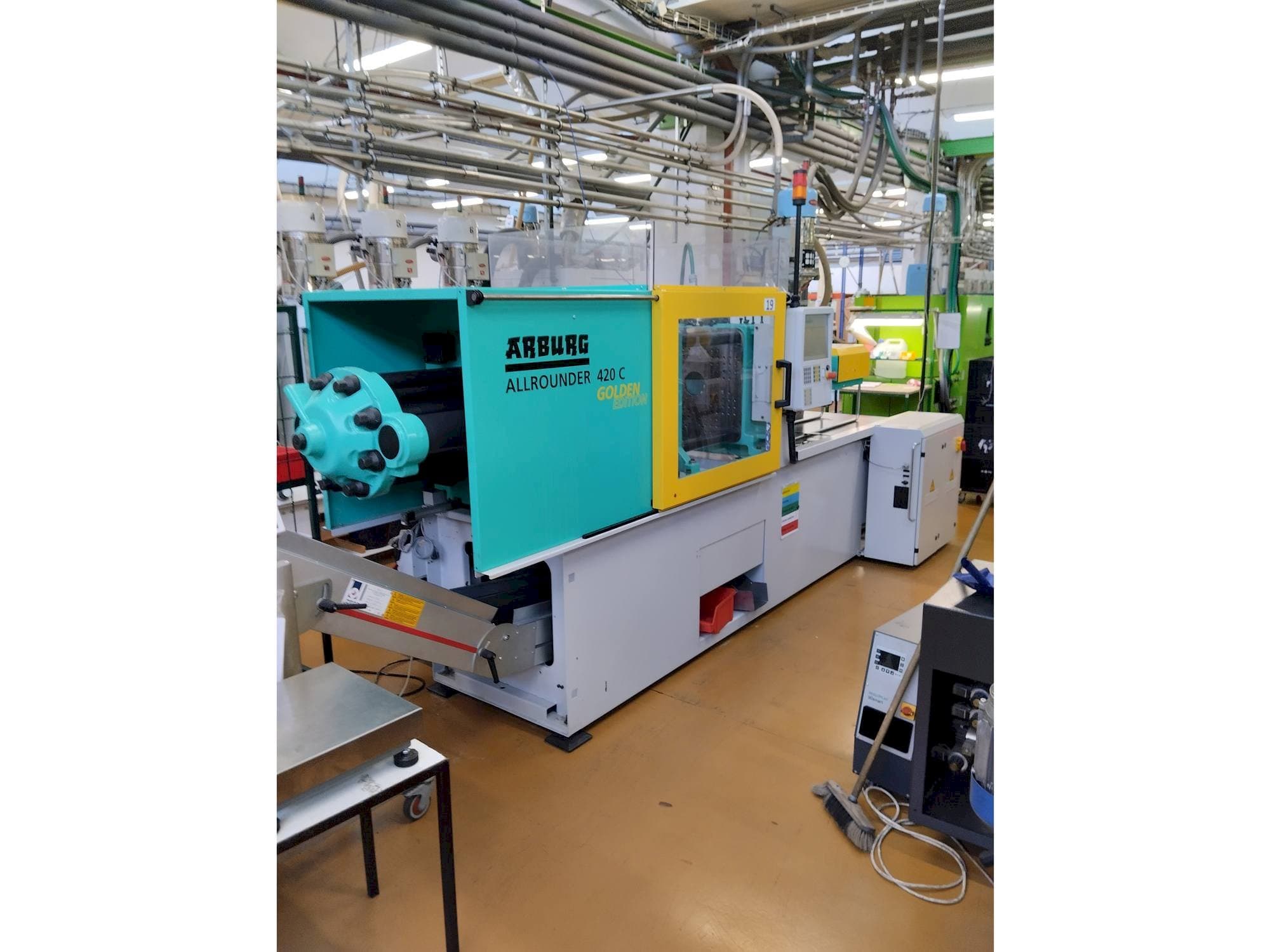 Frontansicht der Arburg Allrounder 420 C 1000-290  Maschine