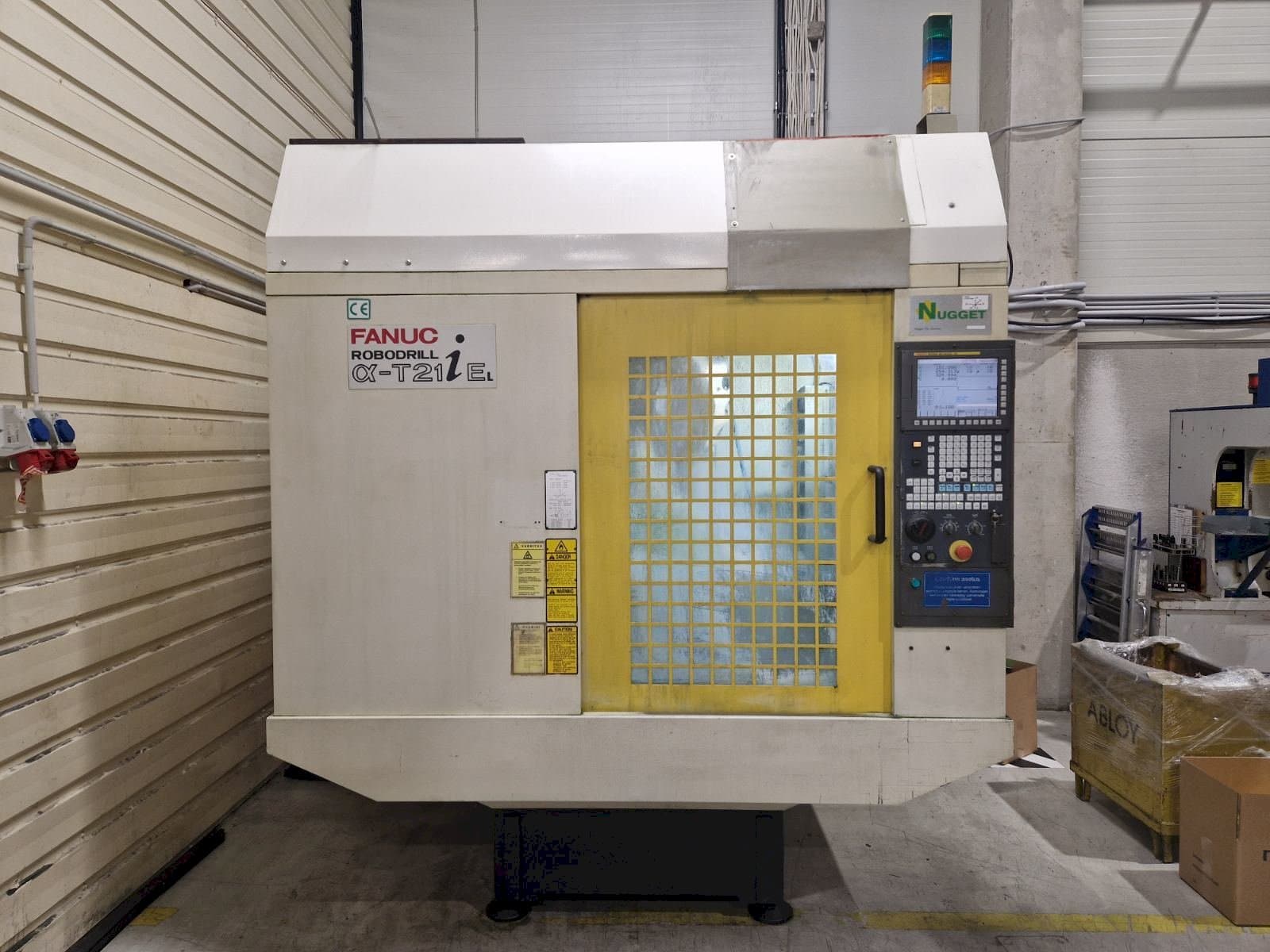Frontansicht der FANUC Robodrill a-T21iEL Maschine