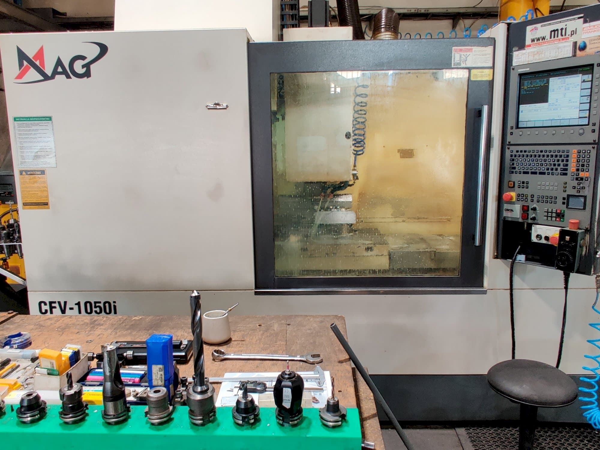 Frontansicht der MAG CFV 1050  Maschine