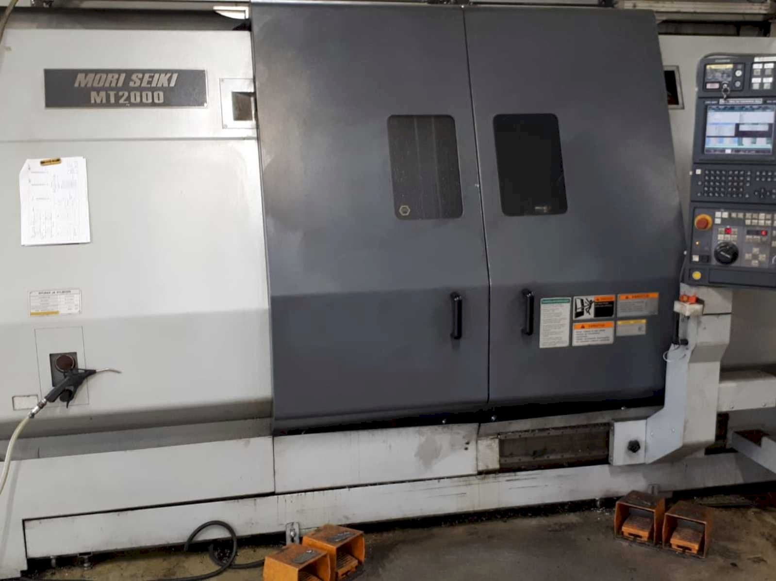 Frontansicht der MORI SEIKI MT 2000 SZ  Maschine