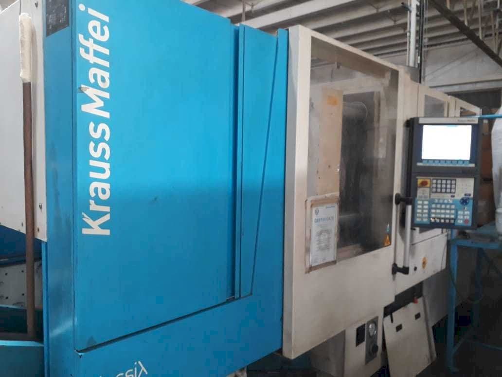 Frontansicht der Krauss Maffei 160/750 CX  Maschine