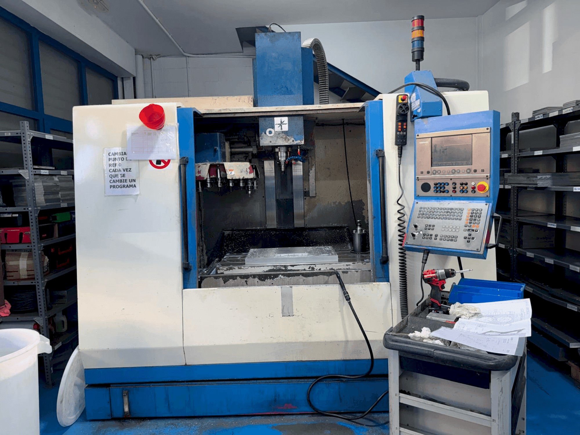 Frontansicht der LAGUN GVC 1000  Maschine