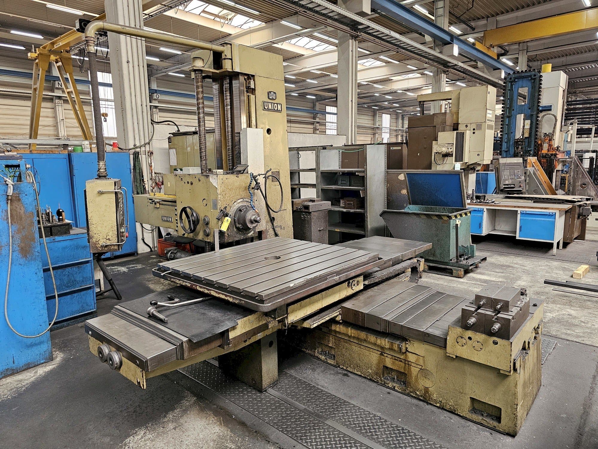 Frontansicht der UNION BFT 90  Maschine