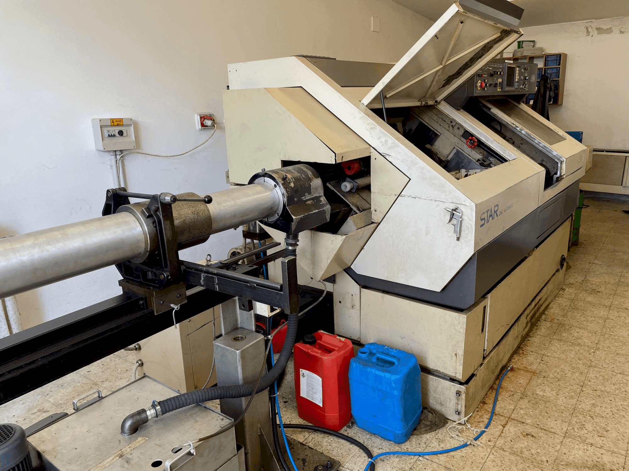 Frontansicht der Star KNC 25 7  Maschine