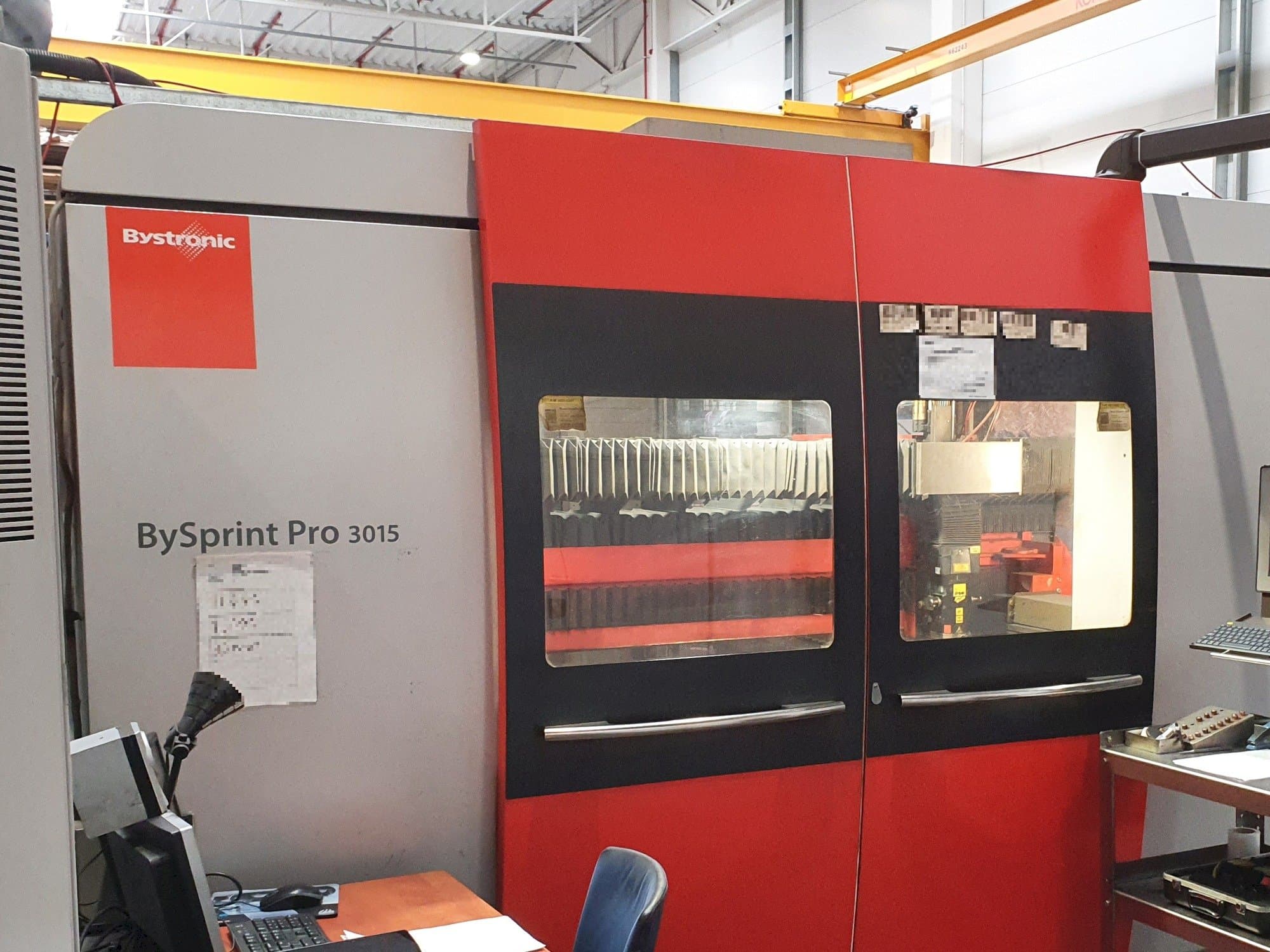 Frontansicht der Bystronic BySprint Pro 3015  Maschine