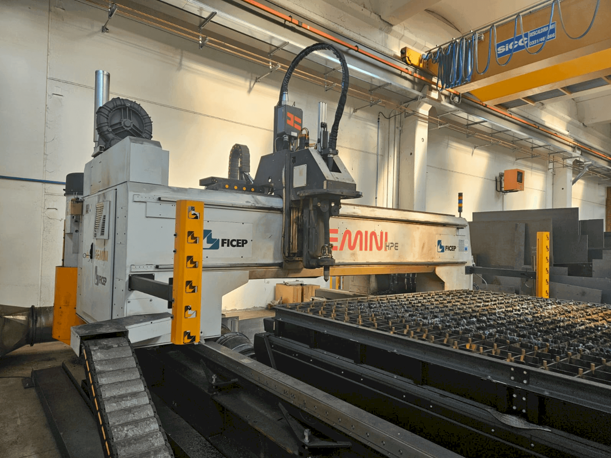 Frontansicht der FICEP GEMINI G32 HPE  Maschine