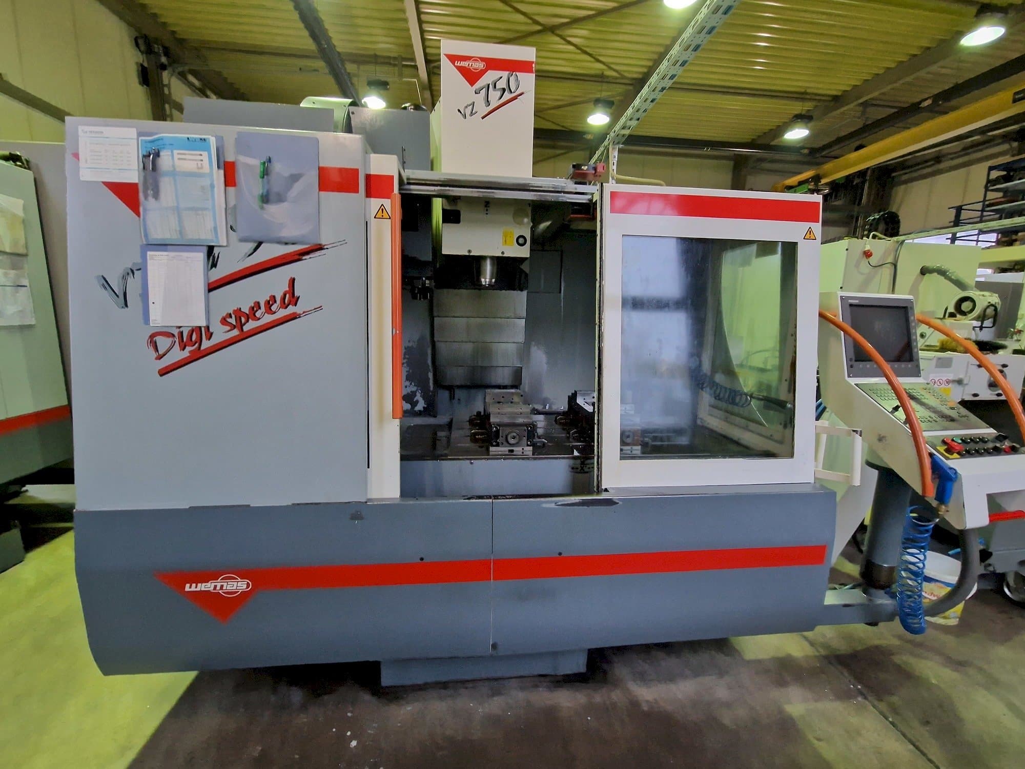 Frontansicht der WEMAS VZ 750  Maschine